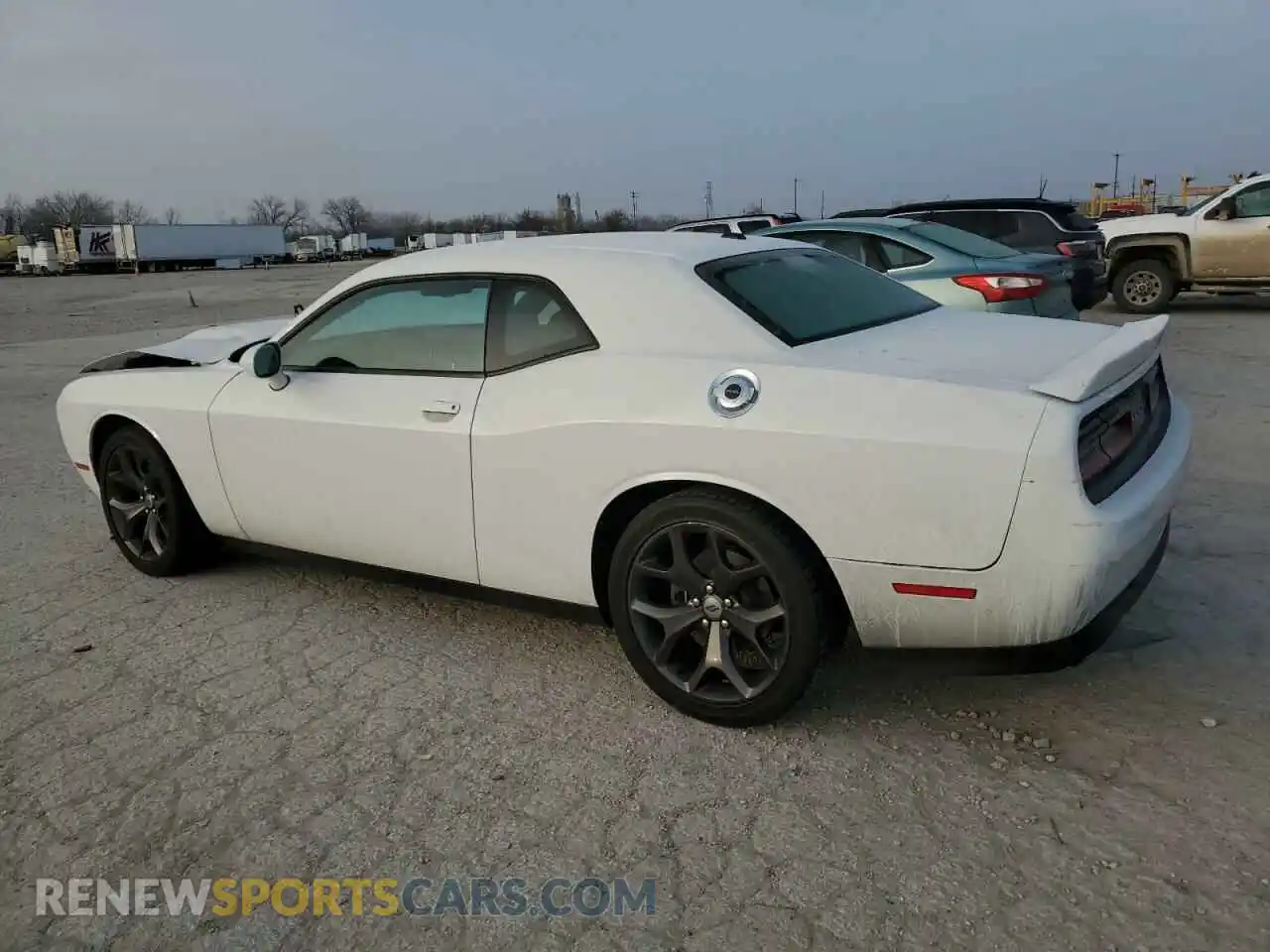 2 Photograph of a damaged car 2C3CDZJG6KH747431 DODGE CHALLENGER 2019