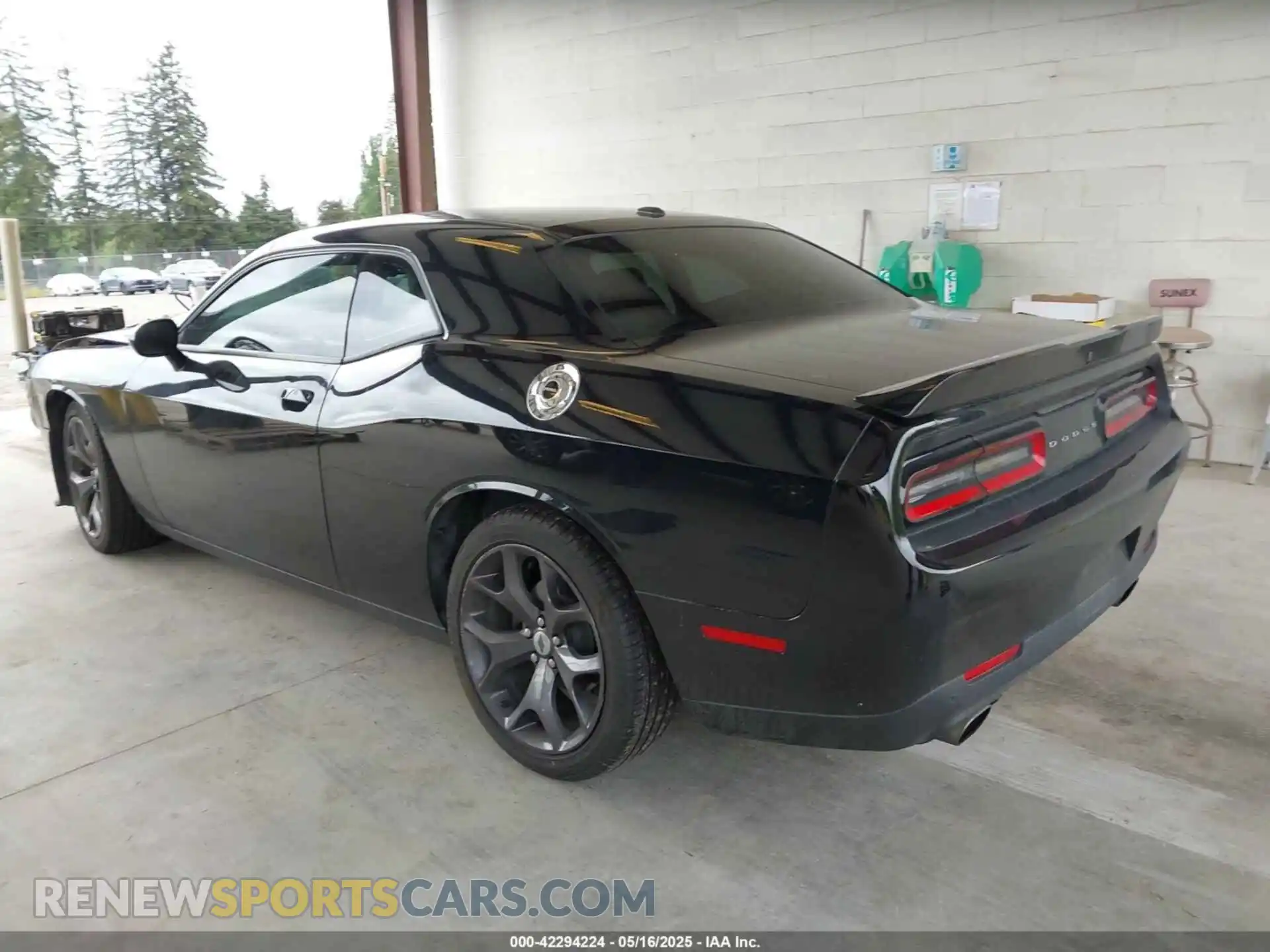 3 Фотография поврежденного автомобиля 2C3CDZJG8KH551801 DODGE CHALLENGER 2019