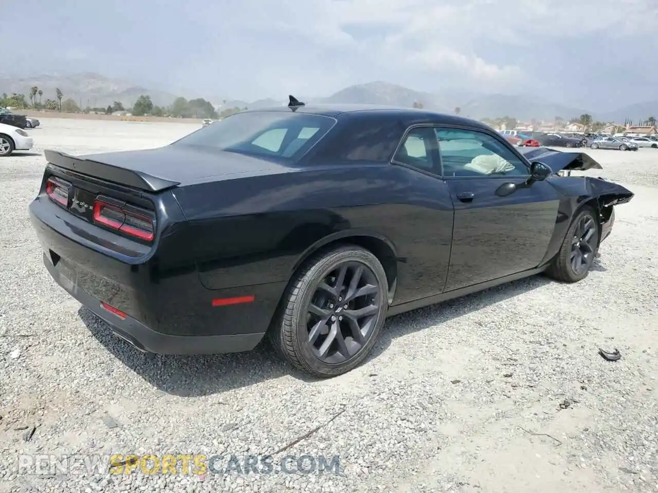 3 Photograph of a damaged car 2C3CDZJG9KH620270 DODGE CHALLENGER 2019