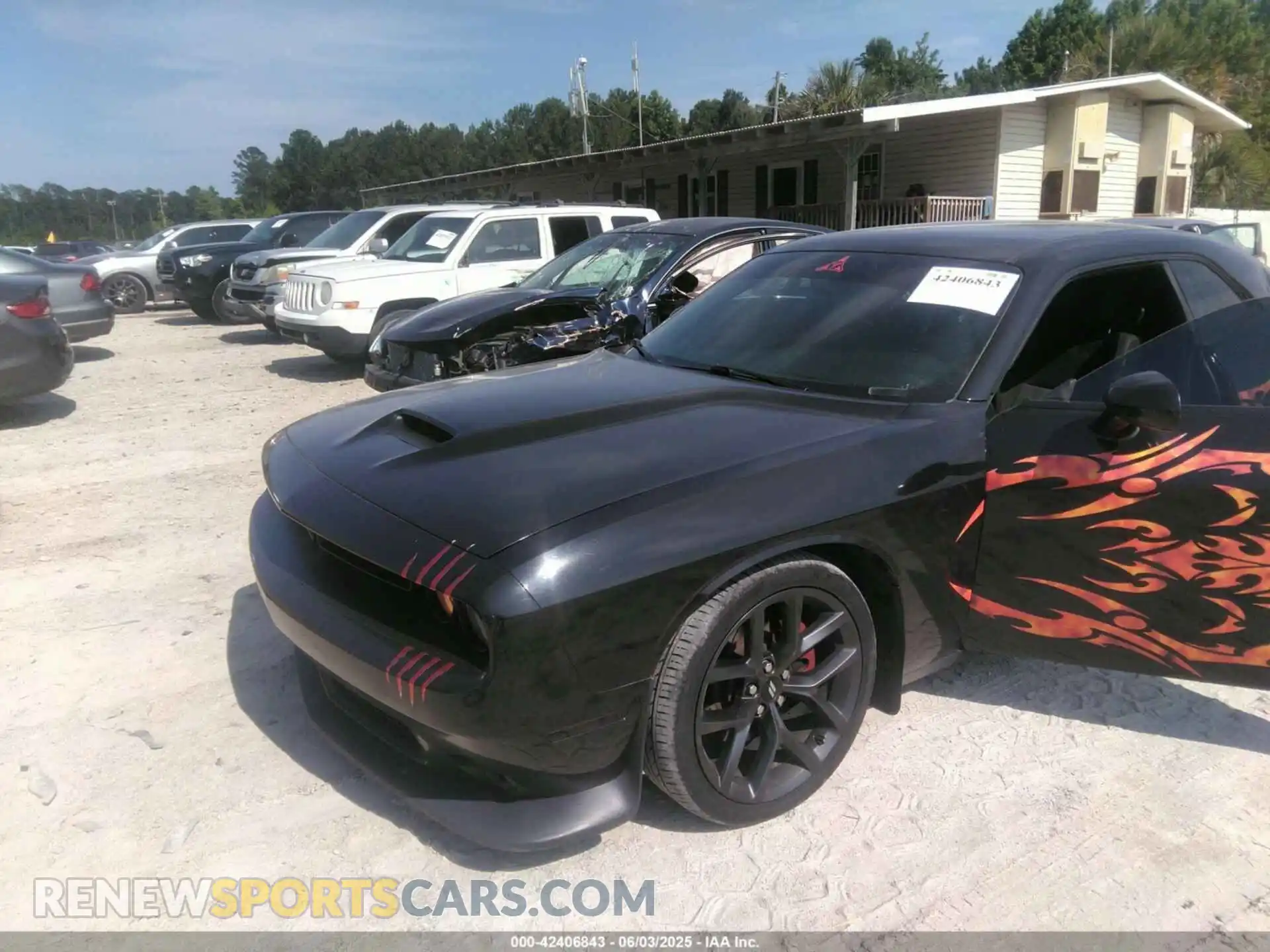 2 Фотография поврежденного автомобиля 2C3CDZJGXKH557325 DODGE CHALLENGER 2019