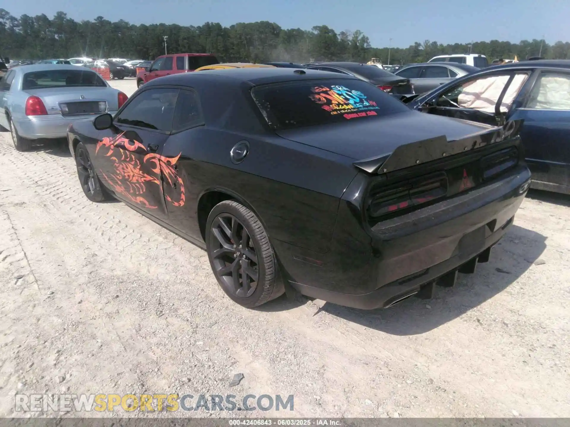 3 Фотография поврежденного автомобиля 2C3CDZJGXKH557325 DODGE CHALLENGER 2019