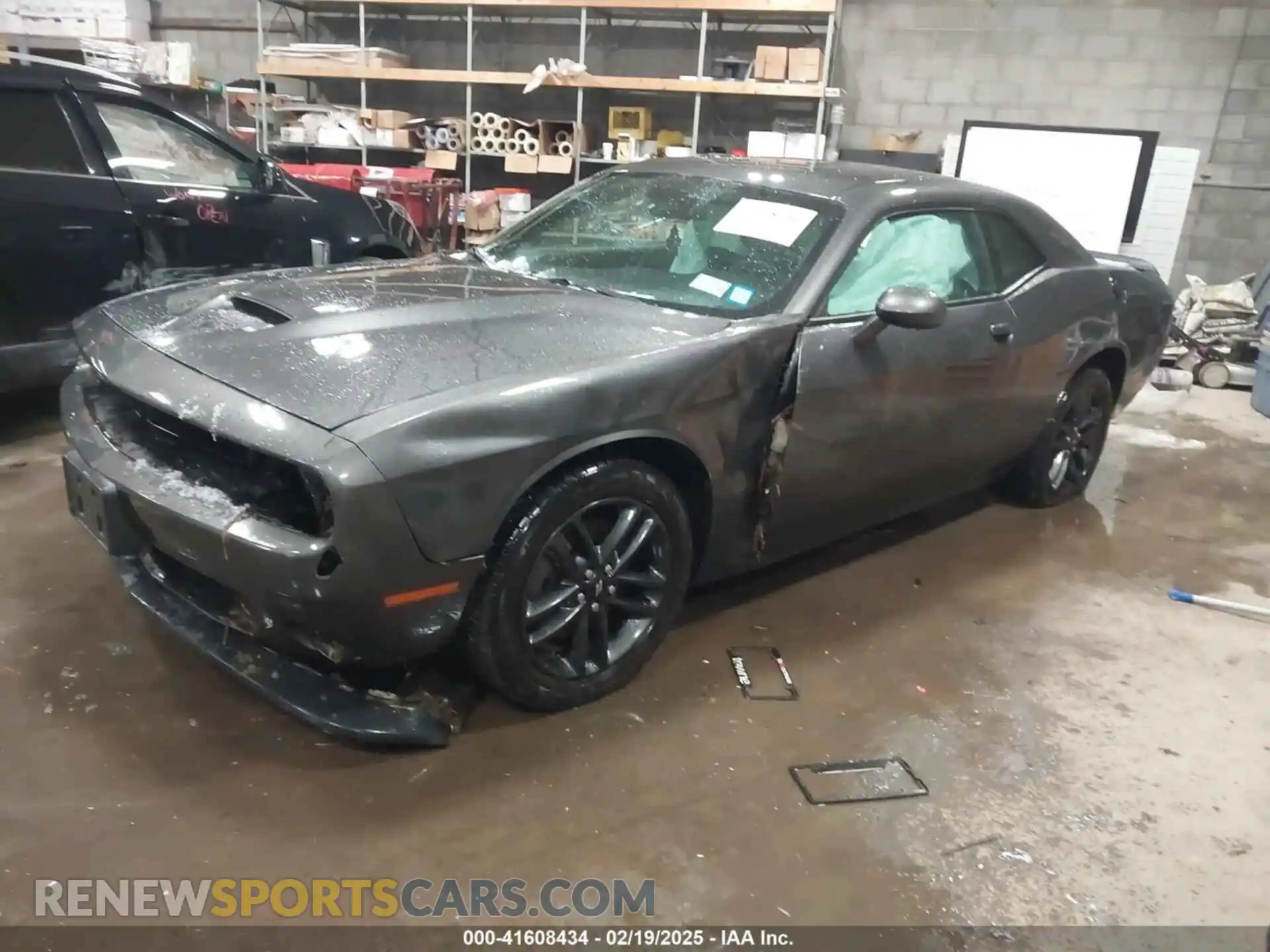 2 Photograph of a damaged car 2C3CDZKG5KH680643 DODGE CHALLENGER 2019
