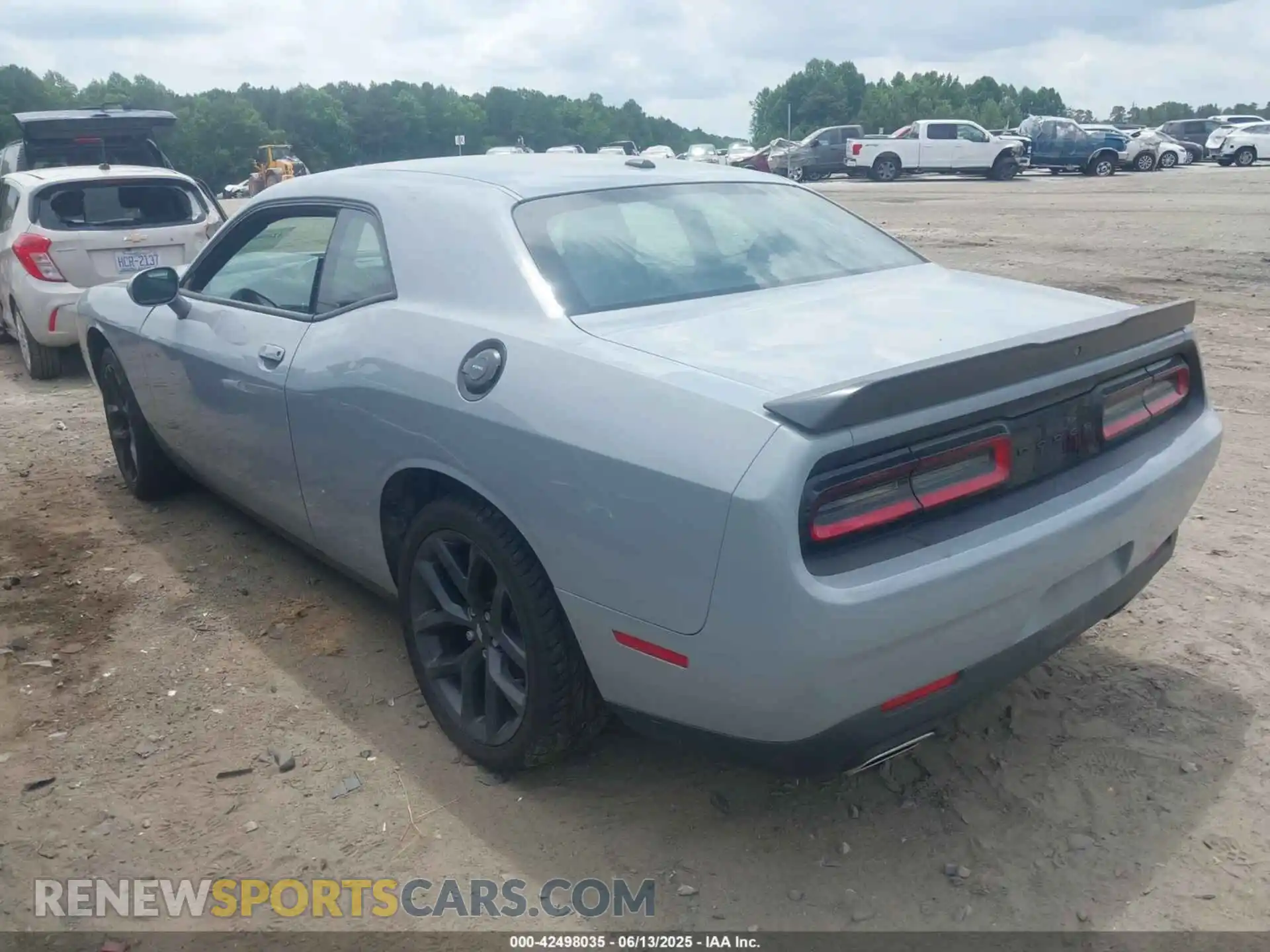 3 Photograph of a damaged car 2C3CDZAG0LH219062 DODGE CHALLENGER 2020