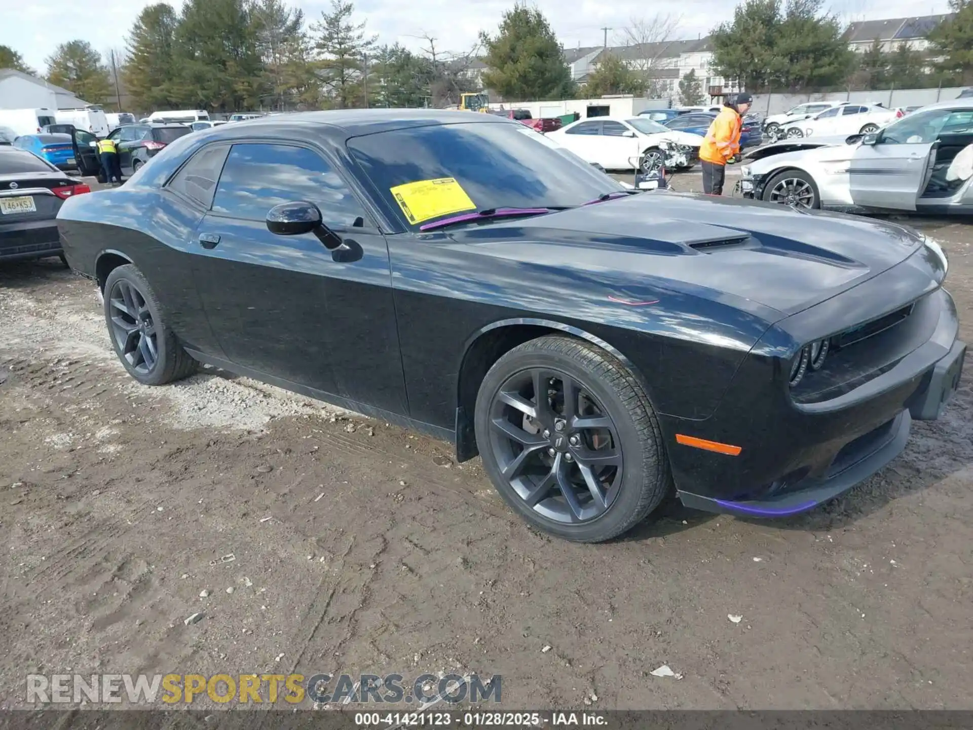 1 Photograph of a damaged car 2C3CDZAG1LH132660 DODGE CHALLENGER 2020
