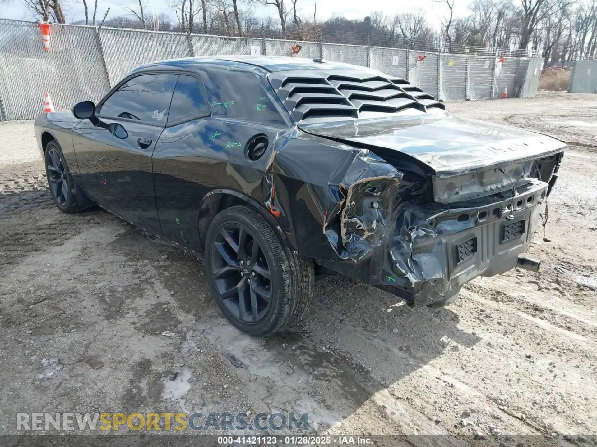 3 Photograph of a damaged car 2C3CDZAG1LH132660 DODGE CHALLENGER 2020