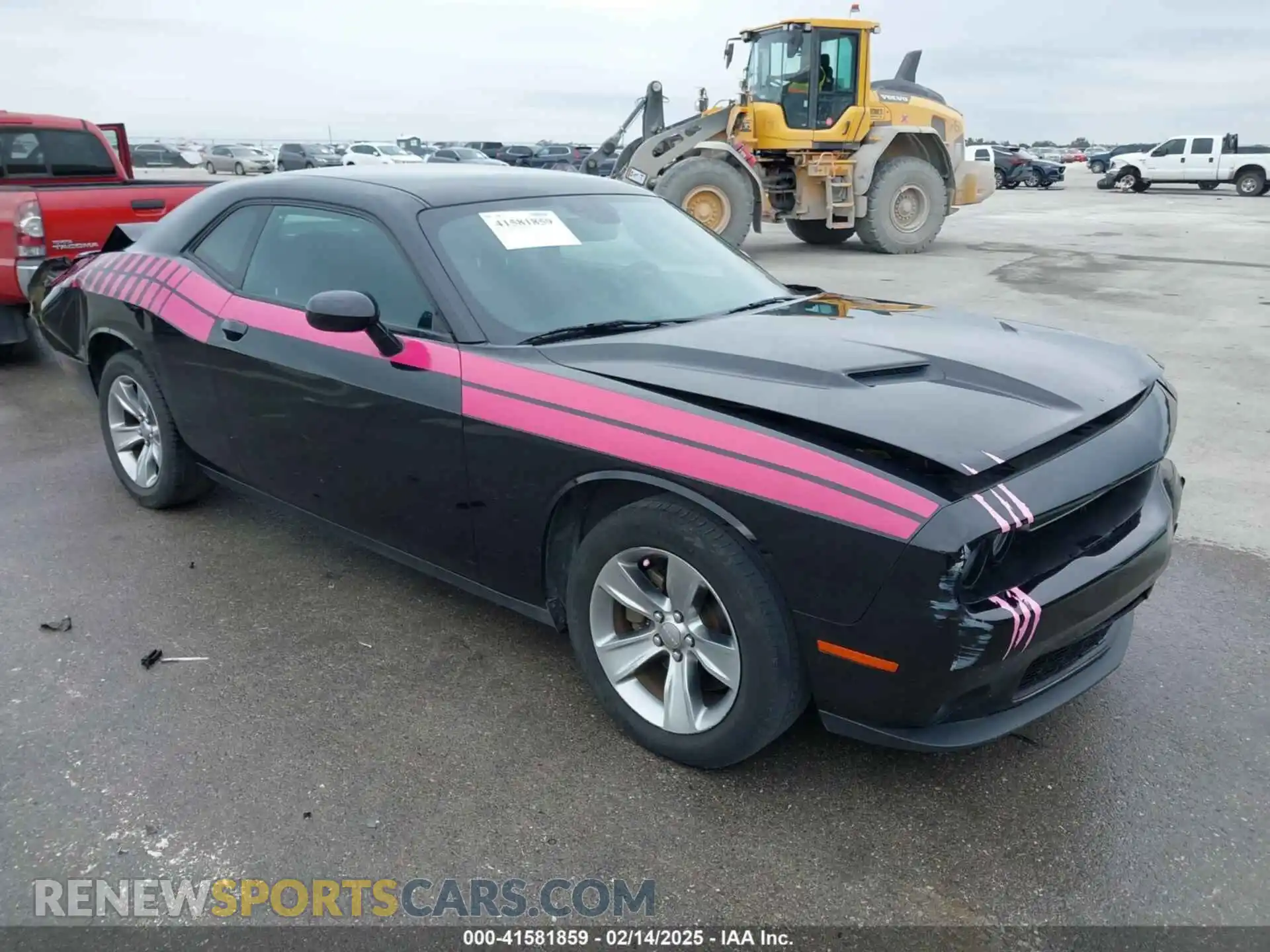 1 Photograph of a damaged car 2C3CDZAG4LH213555 DODGE CHALLENGER 2020