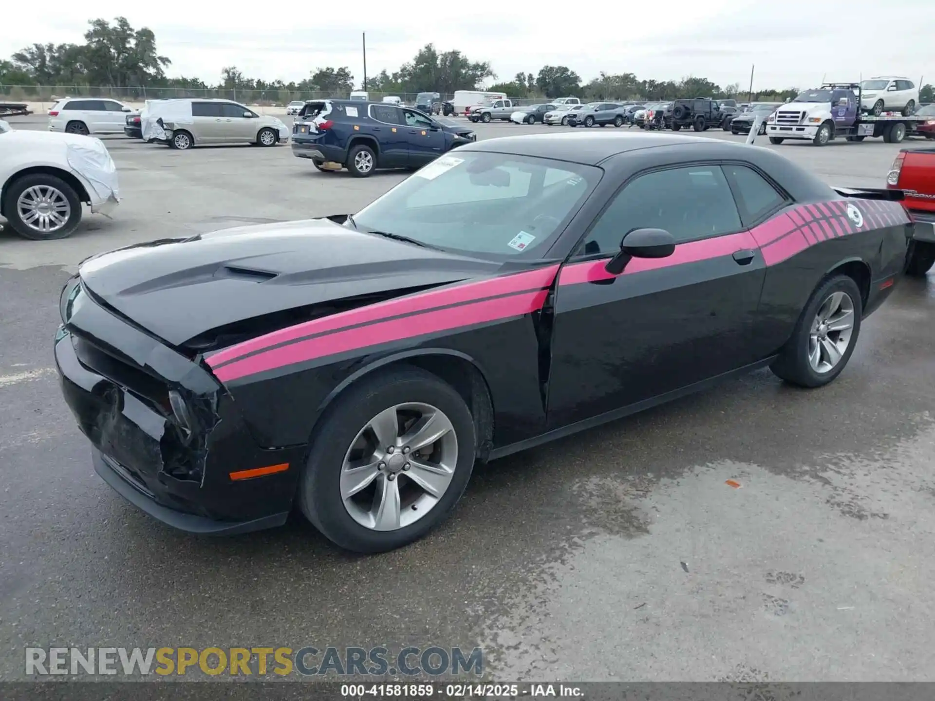 2 Photograph of a damaged car 2C3CDZAG4LH213555 DODGE CHALLENGER 2020