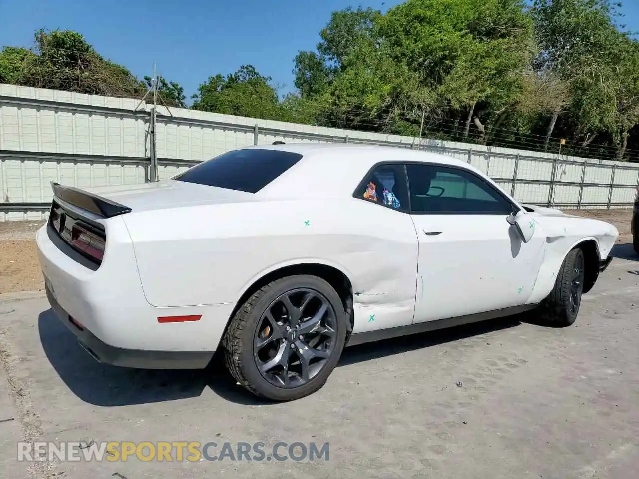3 Photograph of a damaged car 2C3CDZAG4LH243350 DODGE CHALLENGER 2020