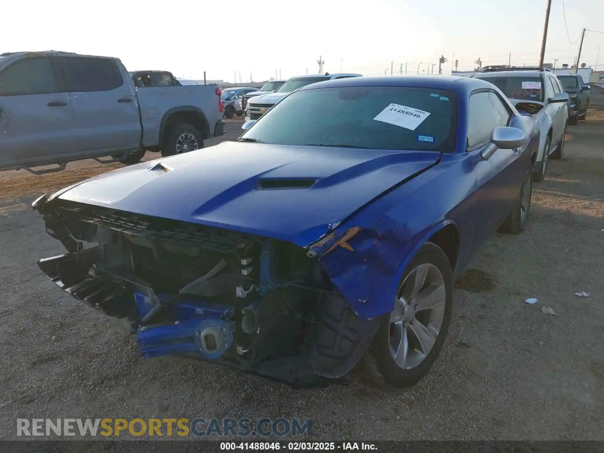 2 Photograph of a damaged car 2C3CDZAG5LH231515 DODGE CHALLENGER 2020