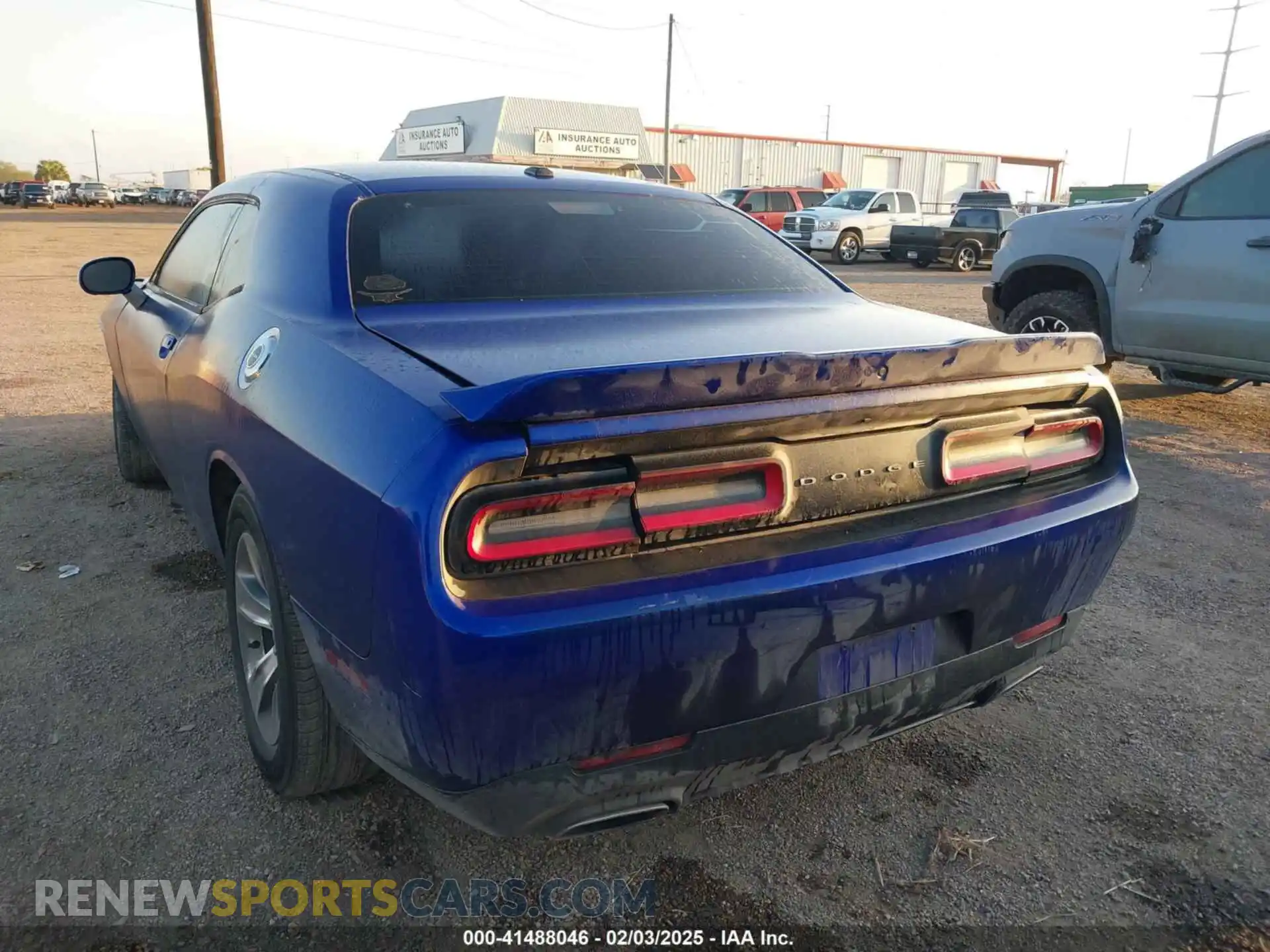 3 Photograph of a damaged car 2C3CDZAG5LH231515 DODGE CHALLENGER 2020
