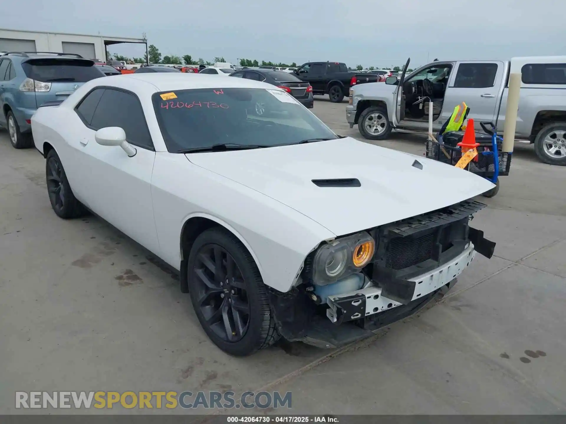 1 Photograph of a damaged car 2C3CDZAG9LH222784 DODGE CHALLENGER 2020