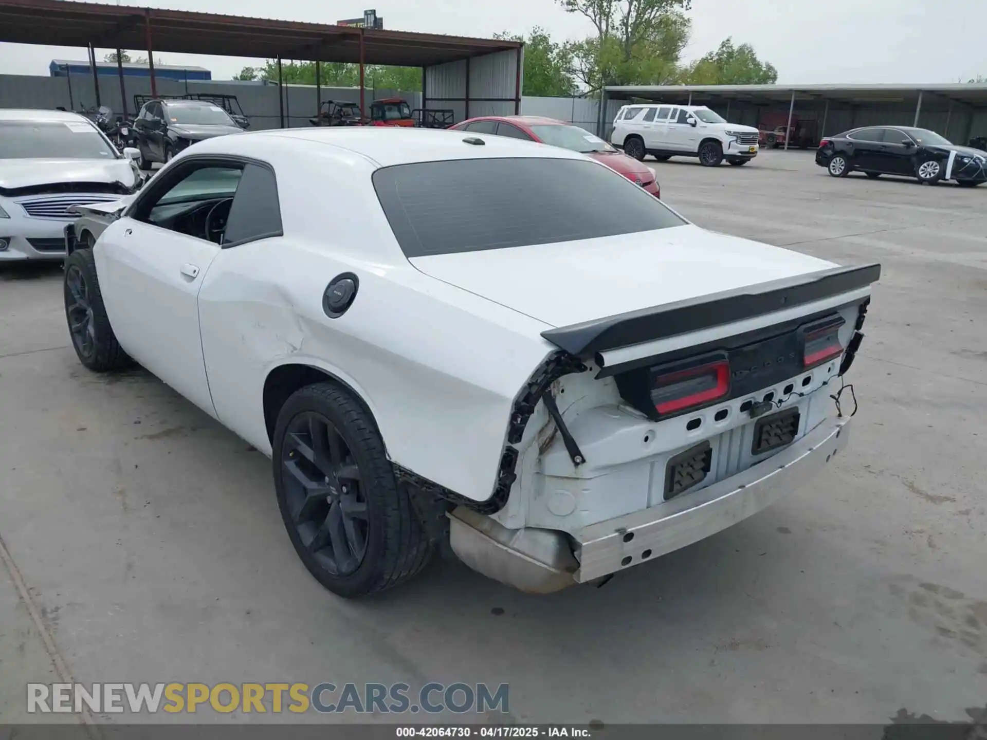 3 Photograph of a damaged car 2C3CDZAG9LH222784 DODGE CHALLENGER 2020