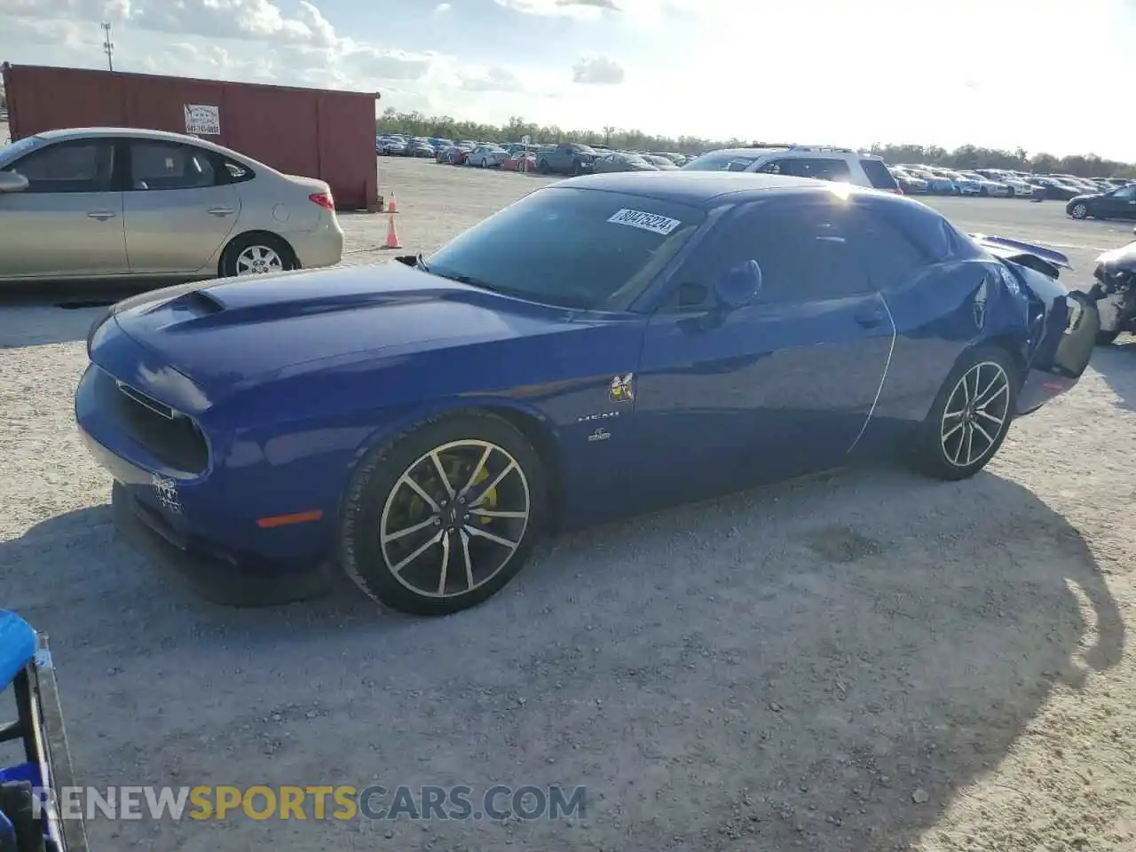 1 Photograph of a damaged car 2C3CDZBT2LH203554 DODGE CHALLENGER 2020