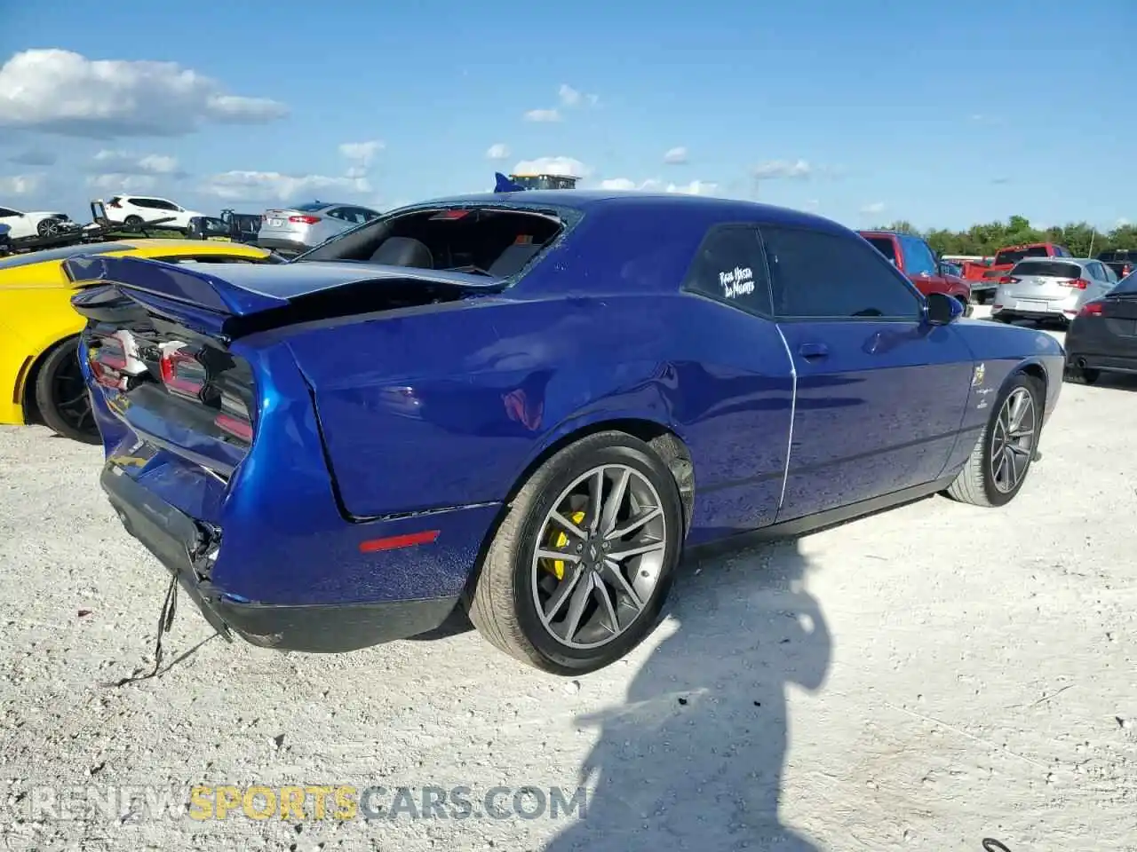 3 Photograph of a damaged car 2C3CDZBT2LH203554 DODGE CHALLENGER 2020