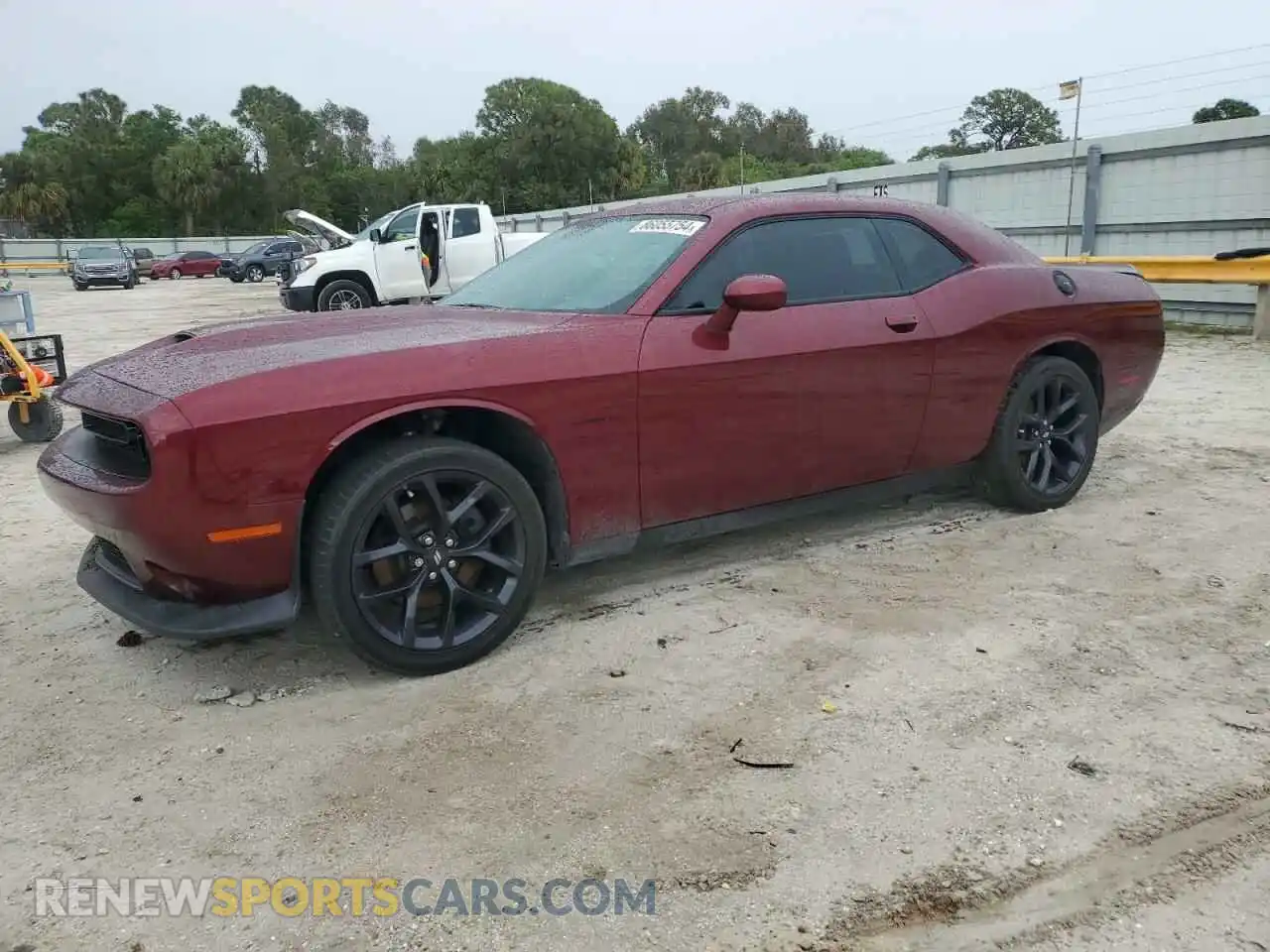 1 Photograph of a damaged car 2C3CDZBT3LH105682 DODGE CHALLENGER 2020