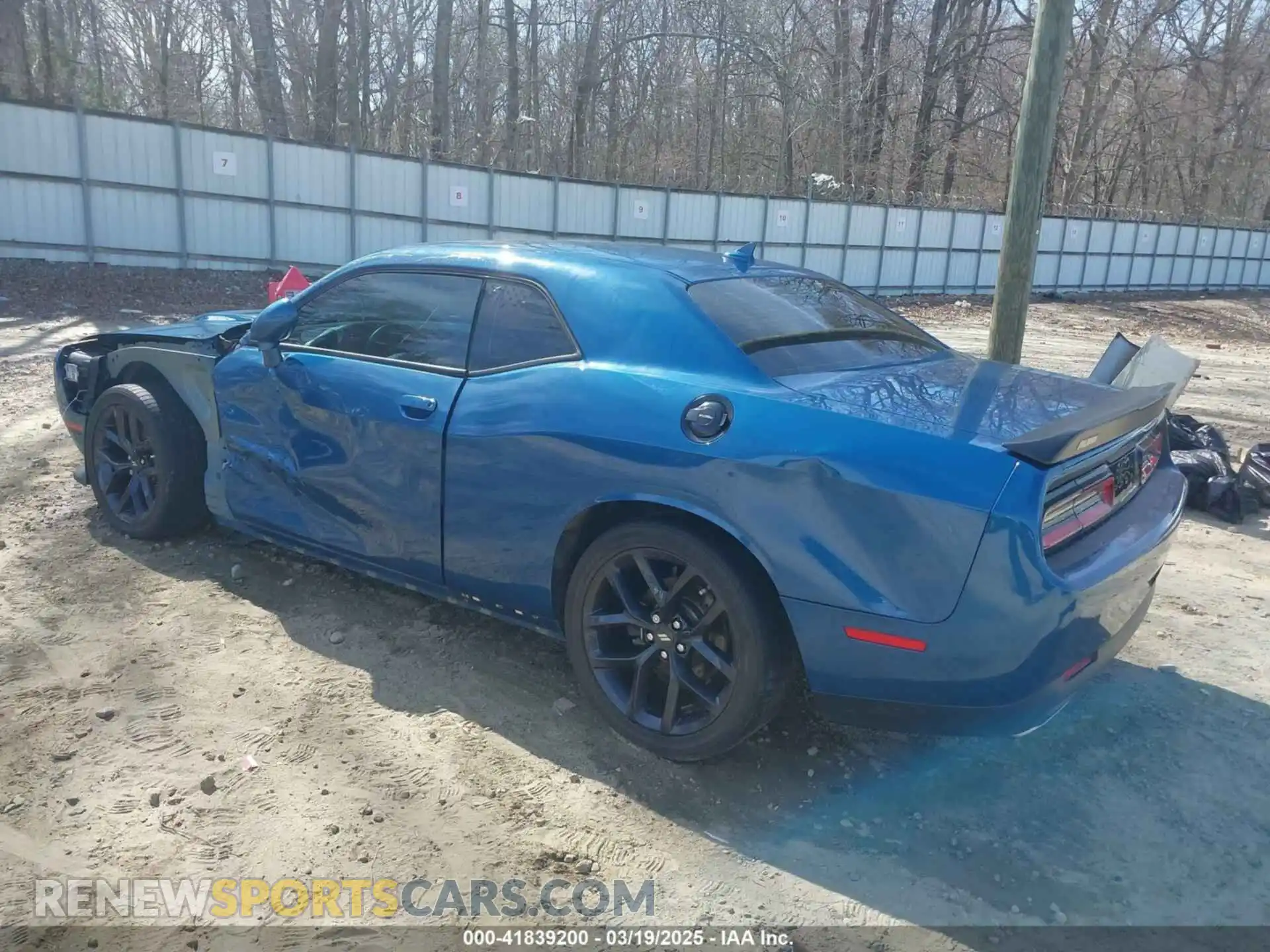 3 Photograph of a damaged car 2C3CDZBT3LH182889 DODGE CHALLENGER 2020