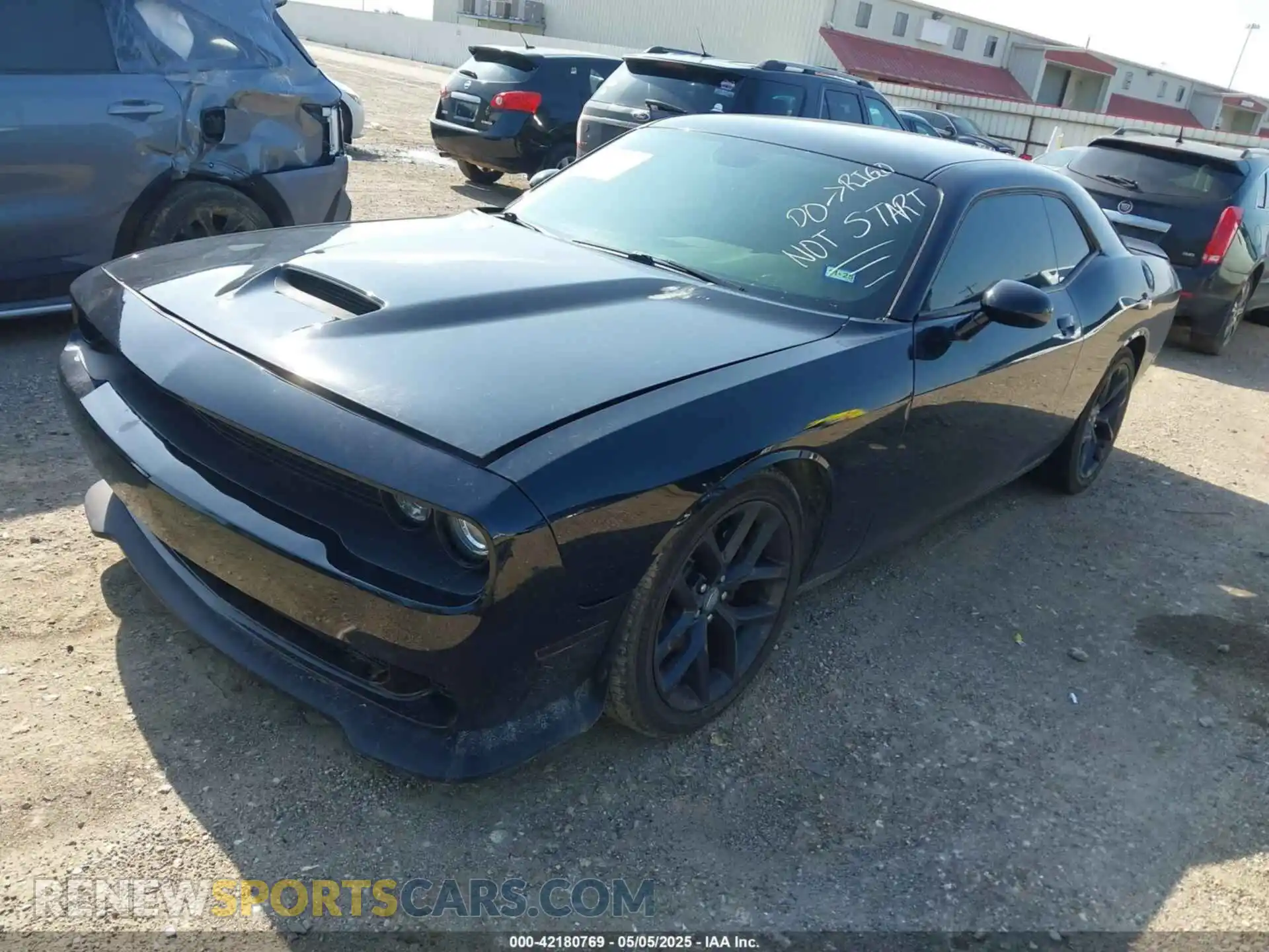 2 Photograph of a damaged car 2C3CDZBT6LH235939 DODGE CHALLENGER 2020