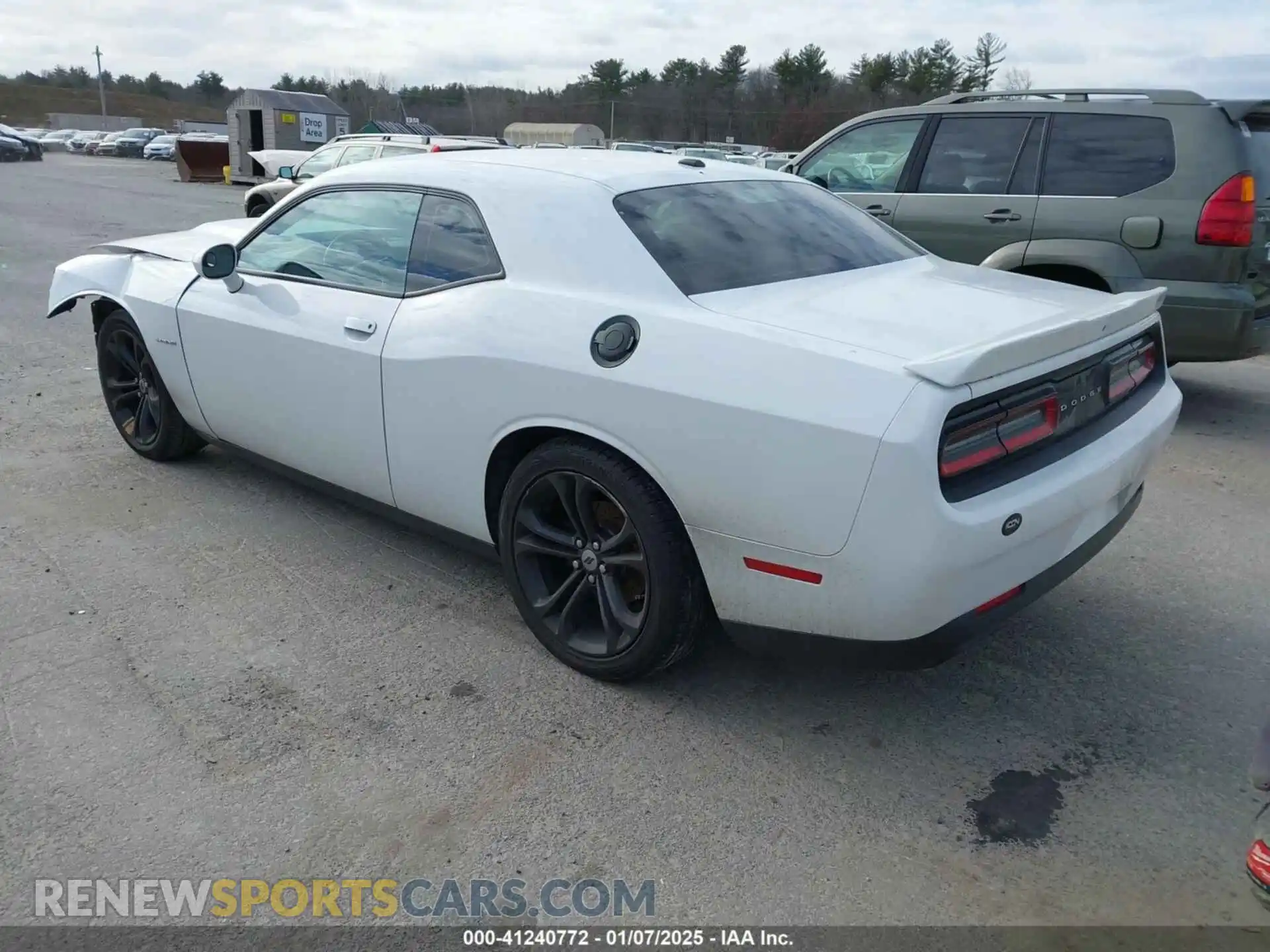 3 Photograph of a damaged car 2C3CDZBT7LH139043 DODGE CHALLENGER 2020
