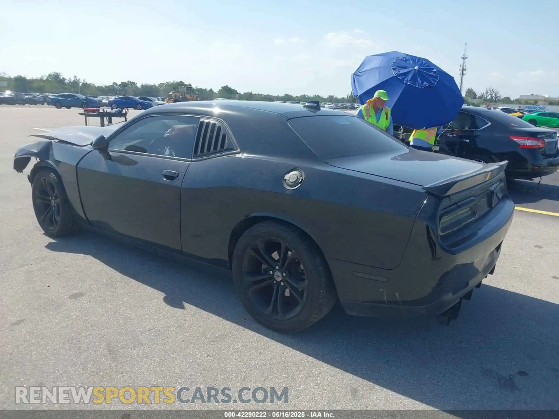 3 Photograph of a damaged car 2C3CDZBT7LH142752 DODGE CHALLENGER 2020