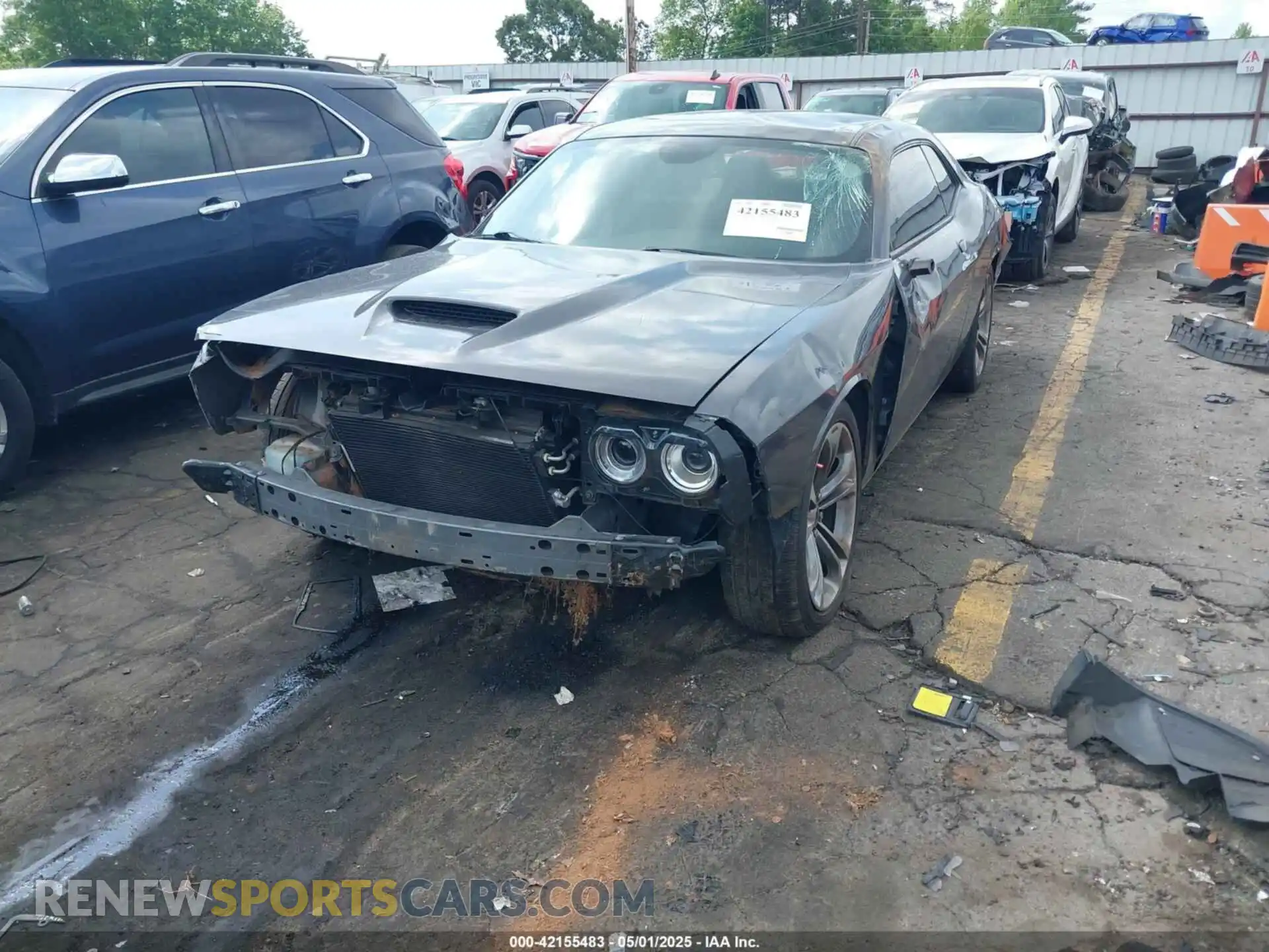 2 Photograph of a damaged car 2C3CDZBT8LH118265 DODGE CHALLENGER 2020