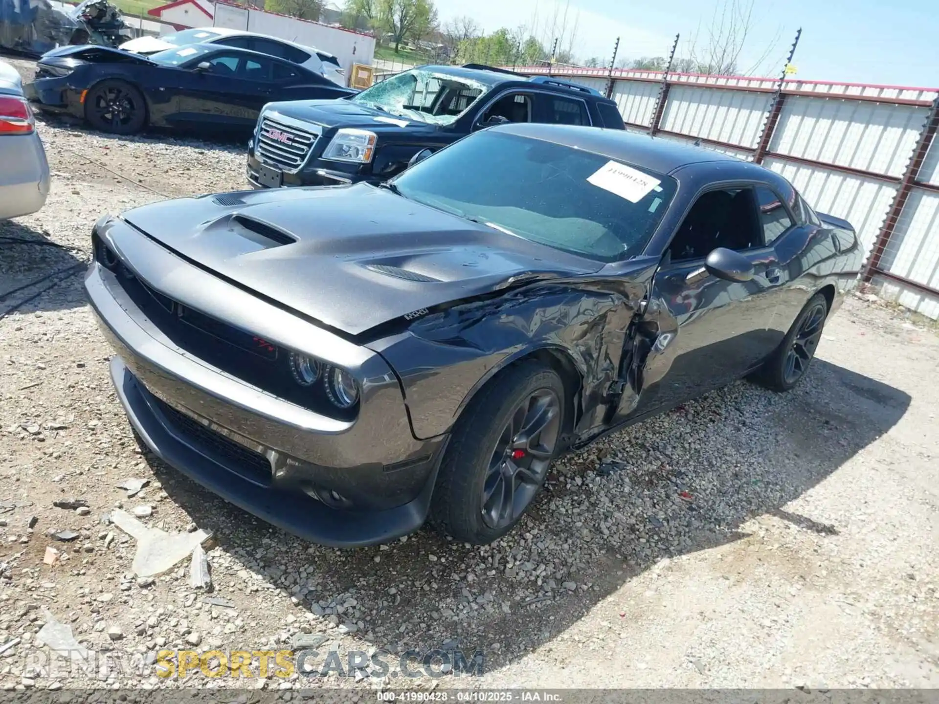 2 Photograph of a damaged car 2C3CDZFJ4LH230781 DODGE CHALLENGER 2020