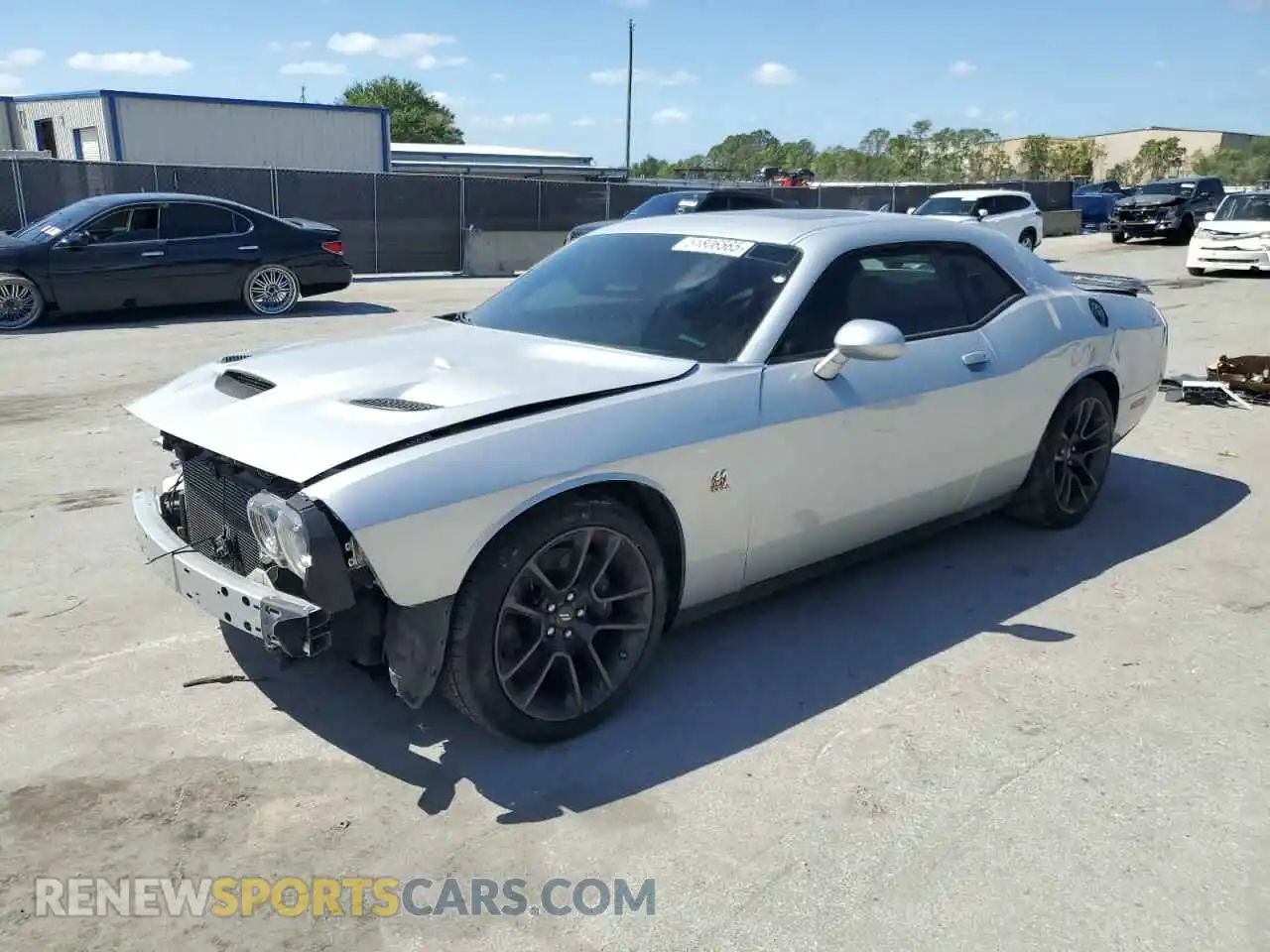 1 Photograph of a damaged car 2C3CDZFJ5LH103764 DODGE CHALLENGER 2020