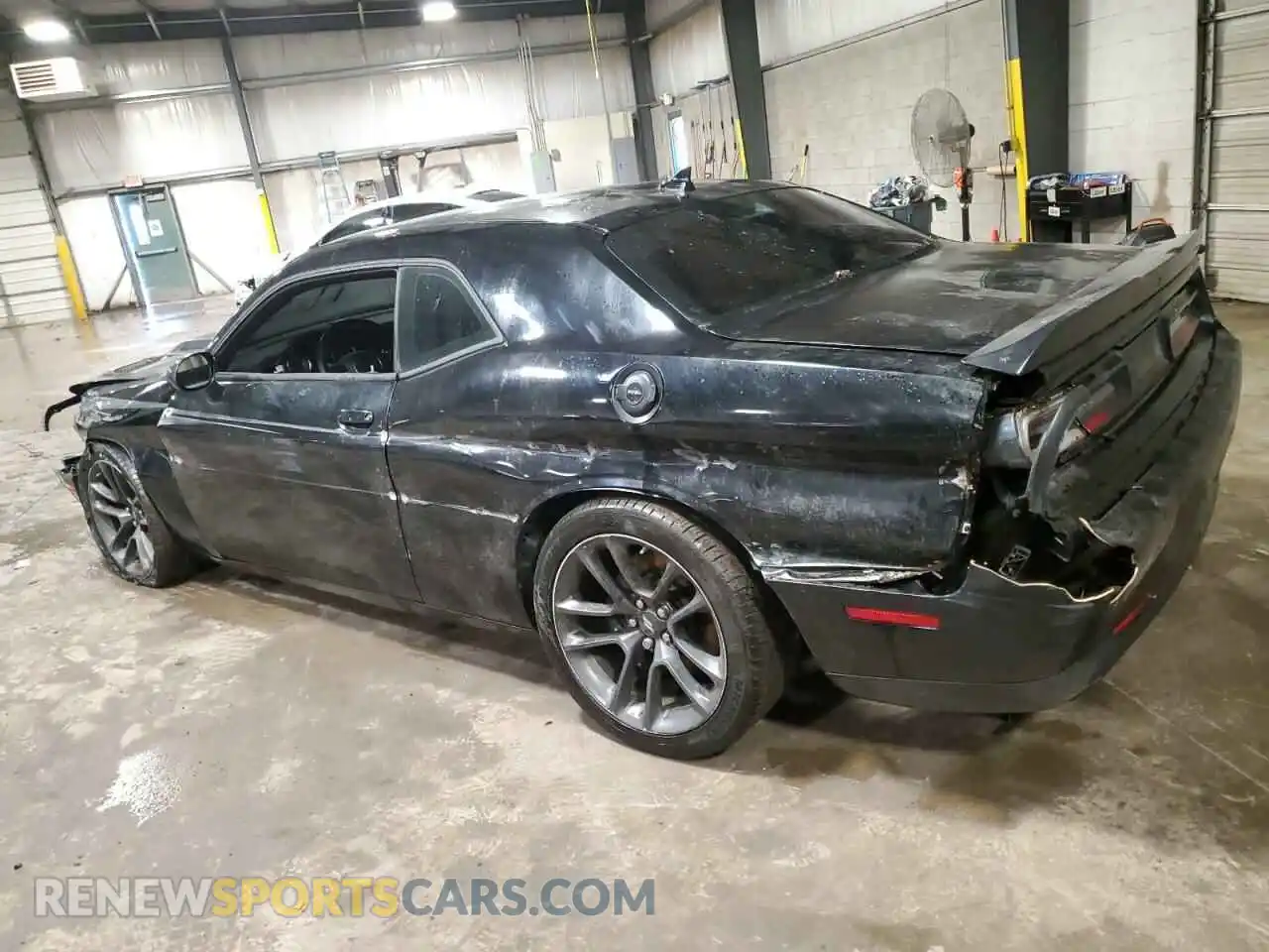 2 Photograph of a damaged car 2C3CDZFJ6LH206689 DODGE CHALLENGER 2020