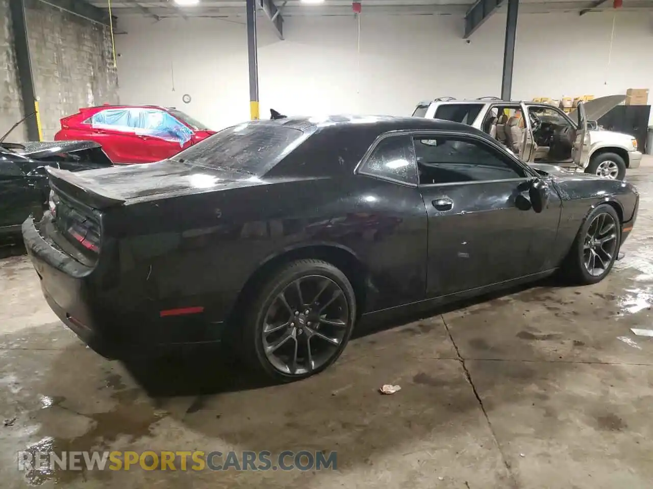 3 Photograph of a damaged car 2C3CDZFJ6LH206689 DODGE CHALLENGER 2020