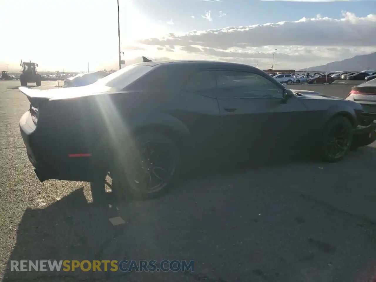 3 Photograph of a damaged car 2C3CDZFJ7LH142808 DODGE CHALLENGER 2020