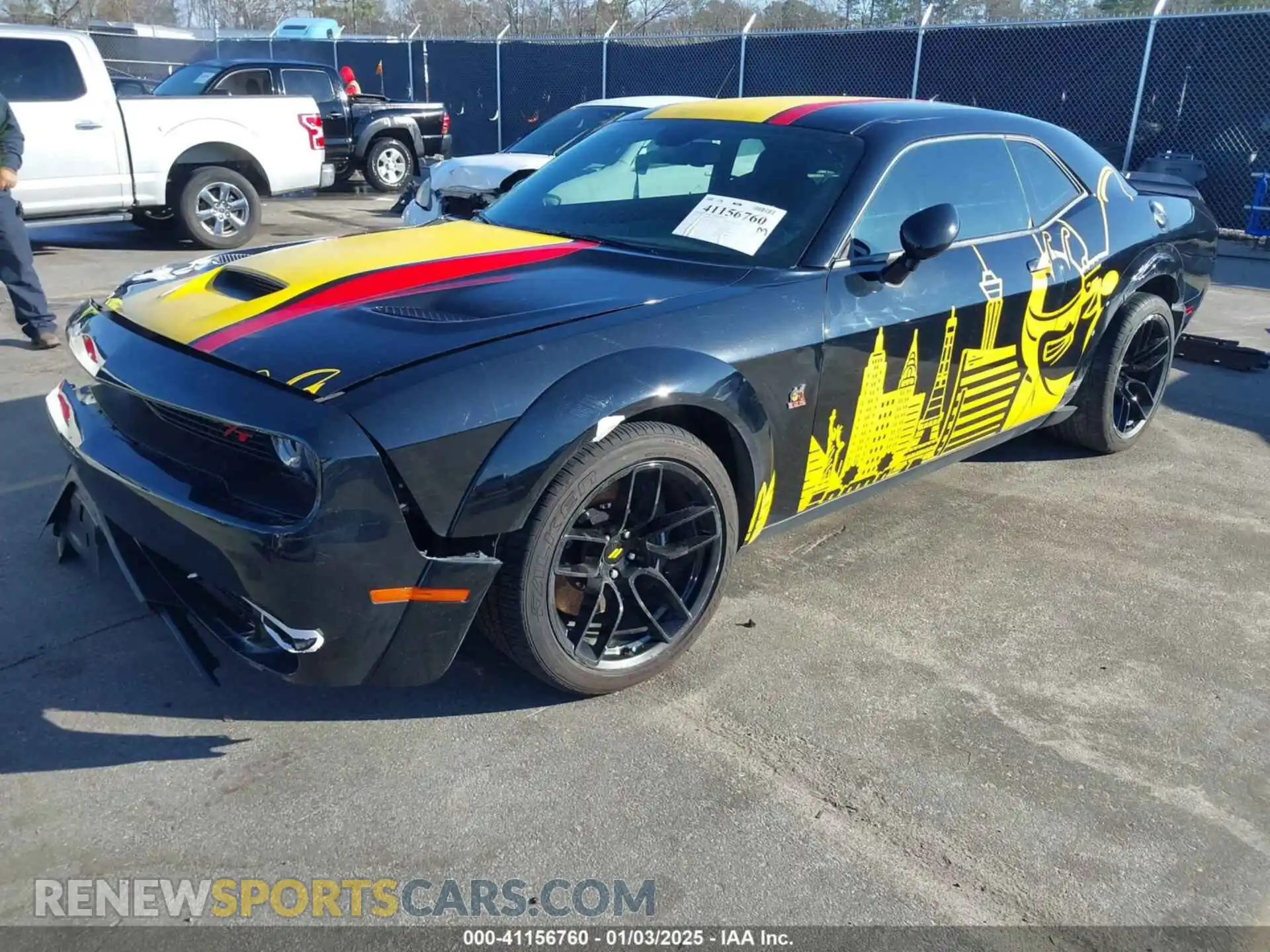 2 Photograph of a damaged car 2C3CDZFJ9LH236091 DODGE CHALLENGER 2020