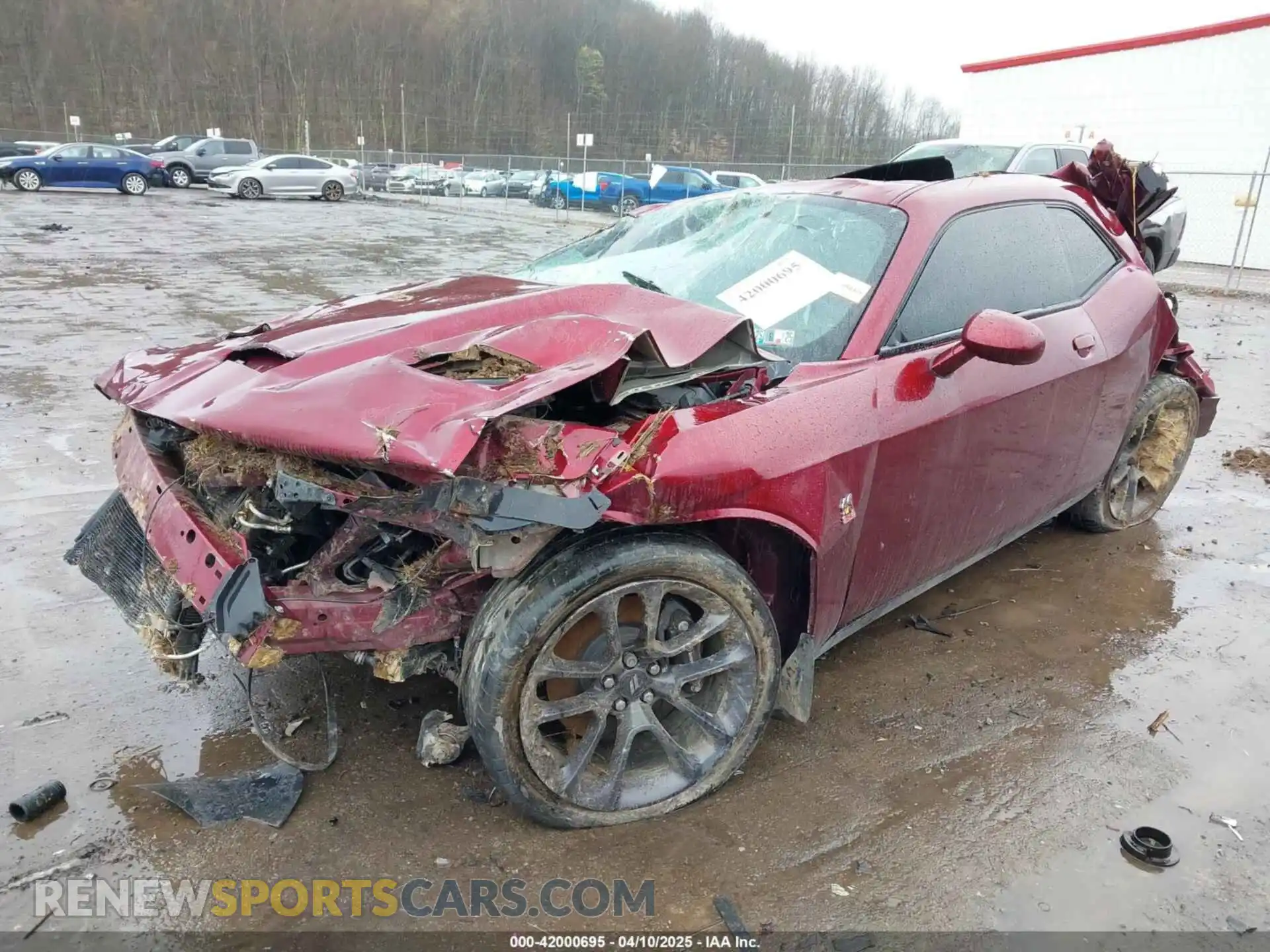 2 Photograph of a damaged car 2C3CDZFJXLH132807 DODGE CHALLENGER 2020