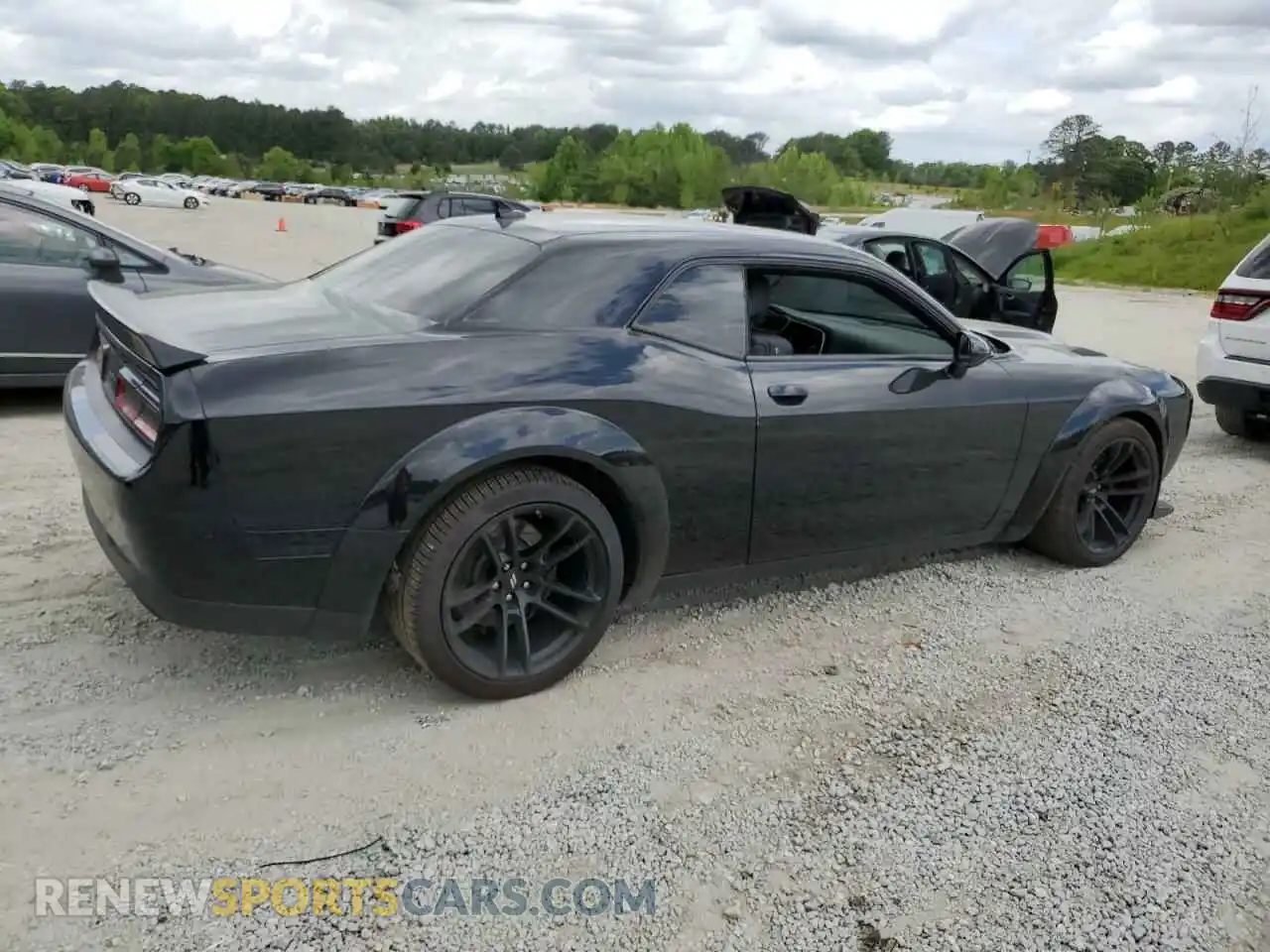 3 Photograph of a damaged car 2C3CDZFJXLH179366 DODGE CHALLENGER 2020