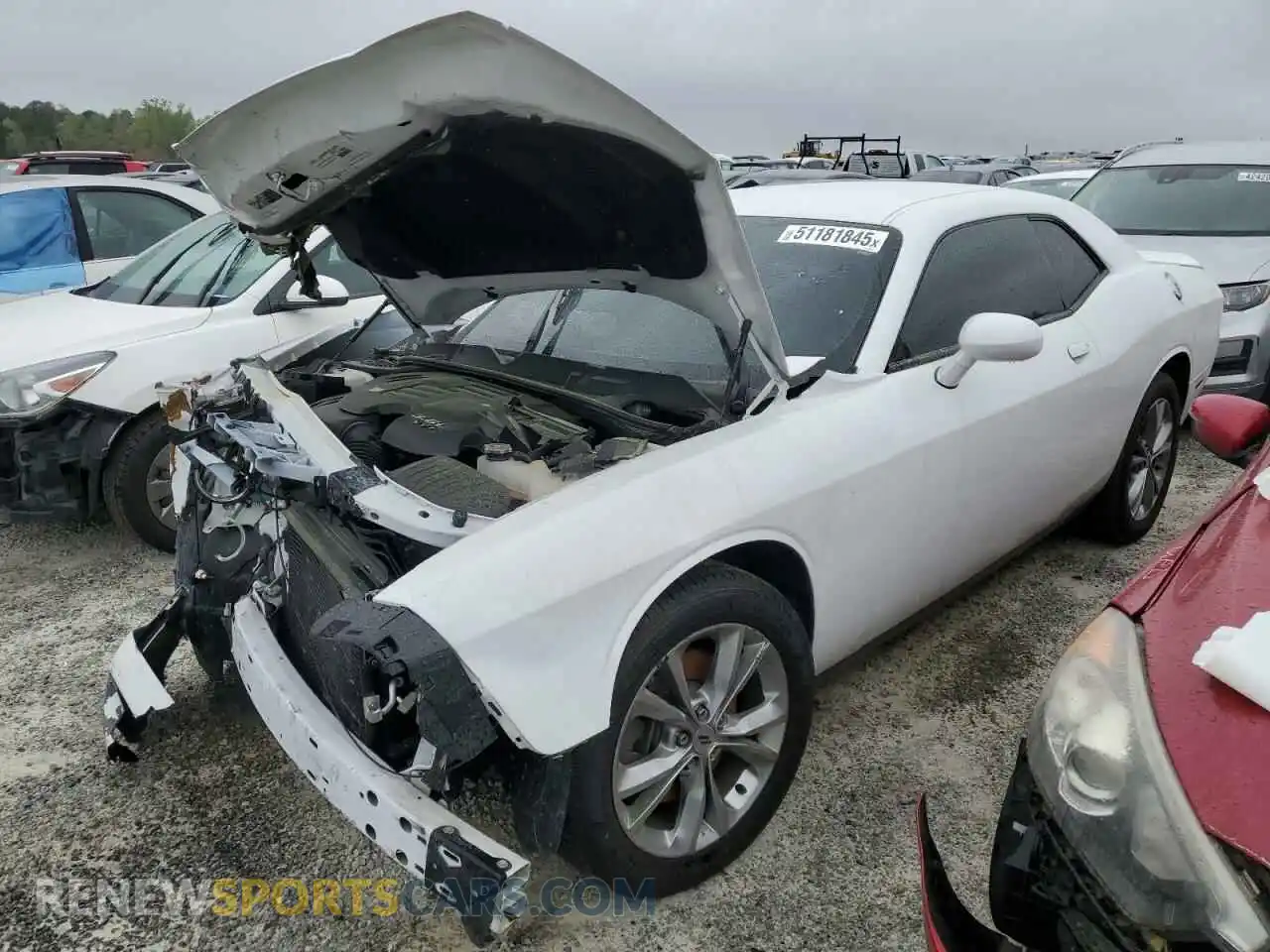 1 Photograph of a damaged car 2C3CDZGG9LH131084 DODGE CHALLENGER 2020