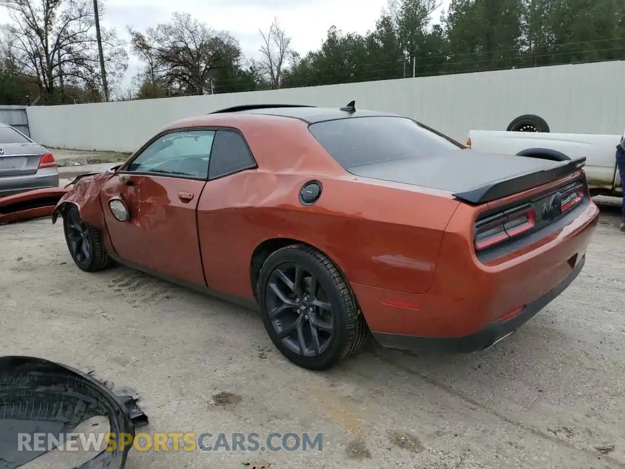 2 Photograph of a damaged car 2C3CDZJG1LH174696 DODGE CHALLENGER 2020