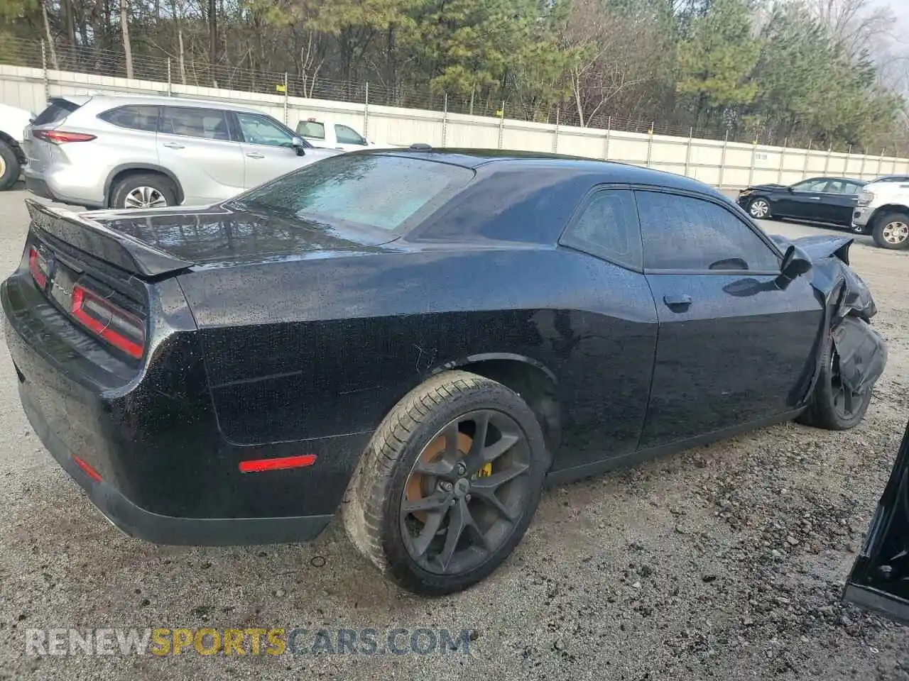3 Photograph of a damaged car 2C3CDZJG3LH213692 DODGE CHALLENGER 2020