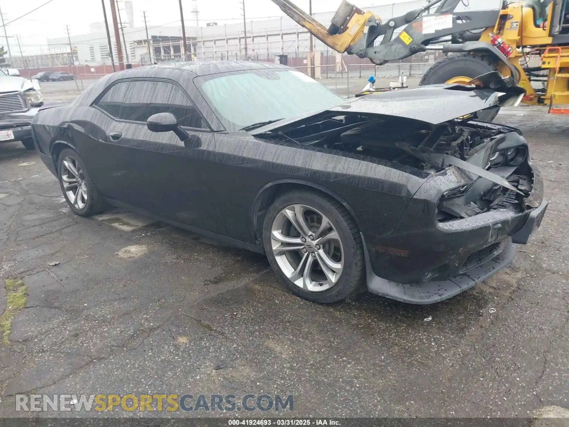 1 Photograph of a damaged car 2C3CDZJG5LH223379 DODGE CHALLENGER 2020