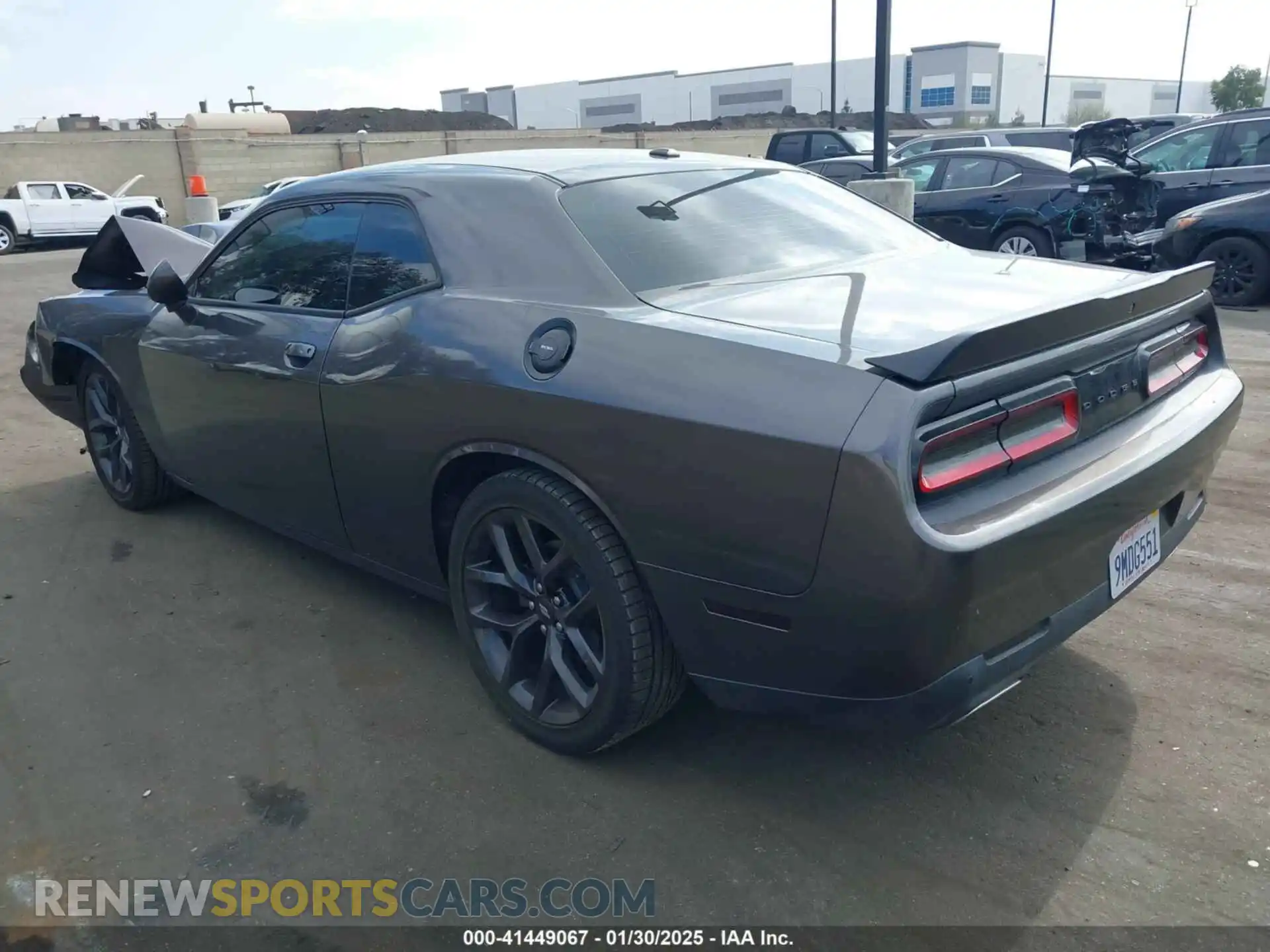 3 Photograph of a damaged car 2C3CDZJG6LH254060 DODGE CHALLENGER 2020