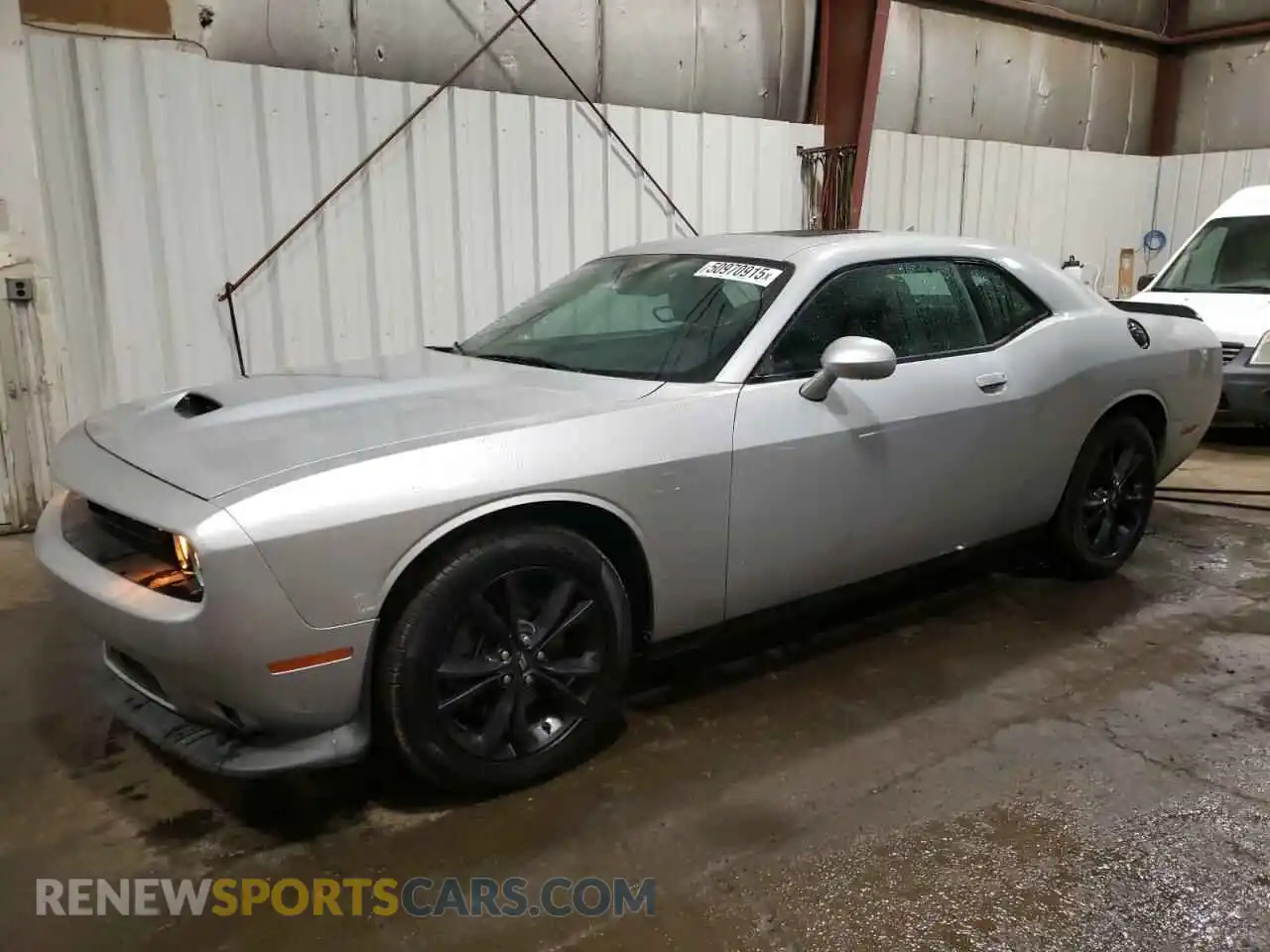 1 Photograph of a damaged car 2C3CDZKG0LH104556 DODGE CHALLENGER 2020