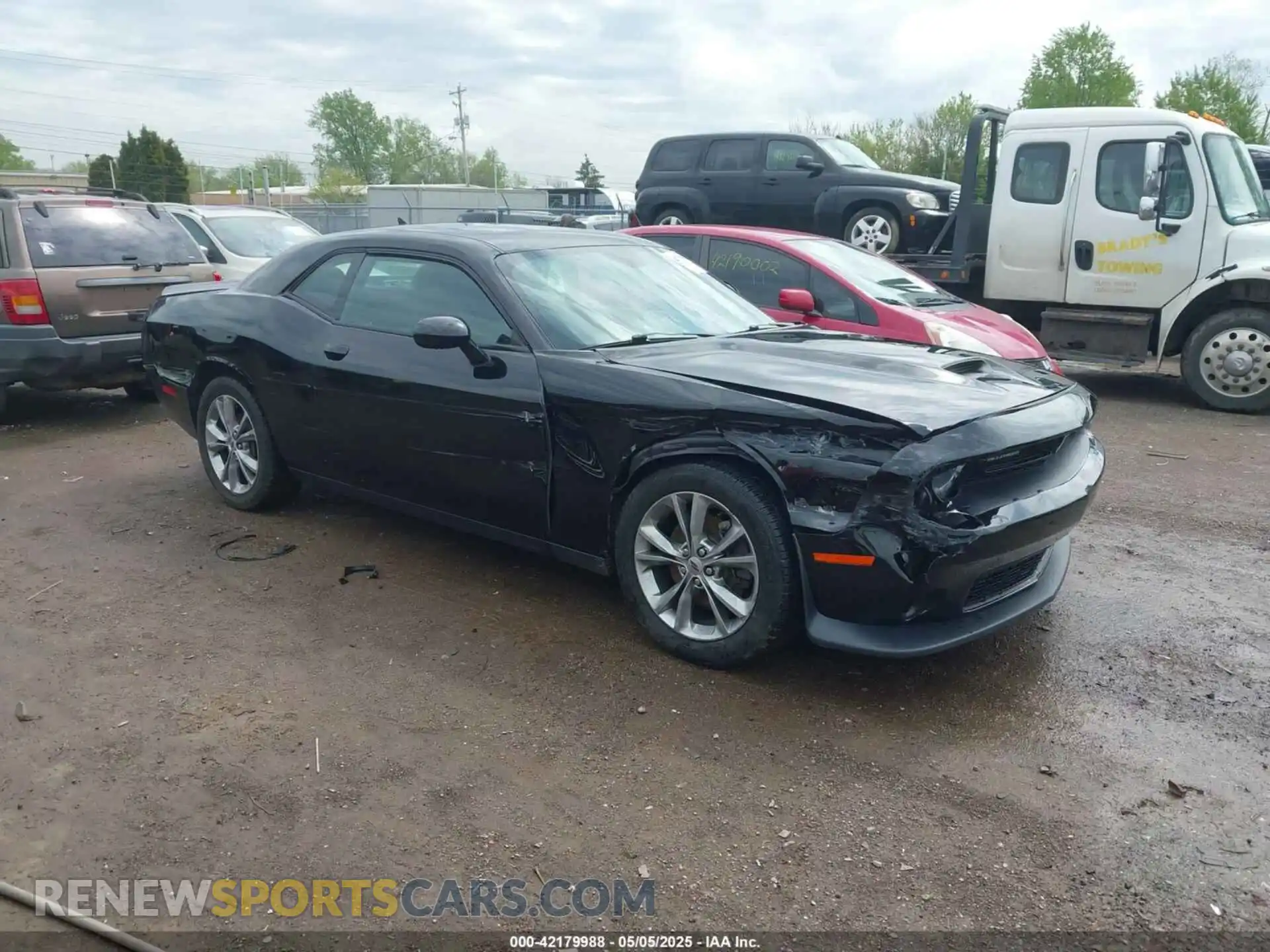1 Photograph of a damaged car 2C3CDZKG5LH106271 DODGE CHALLENGER 2020