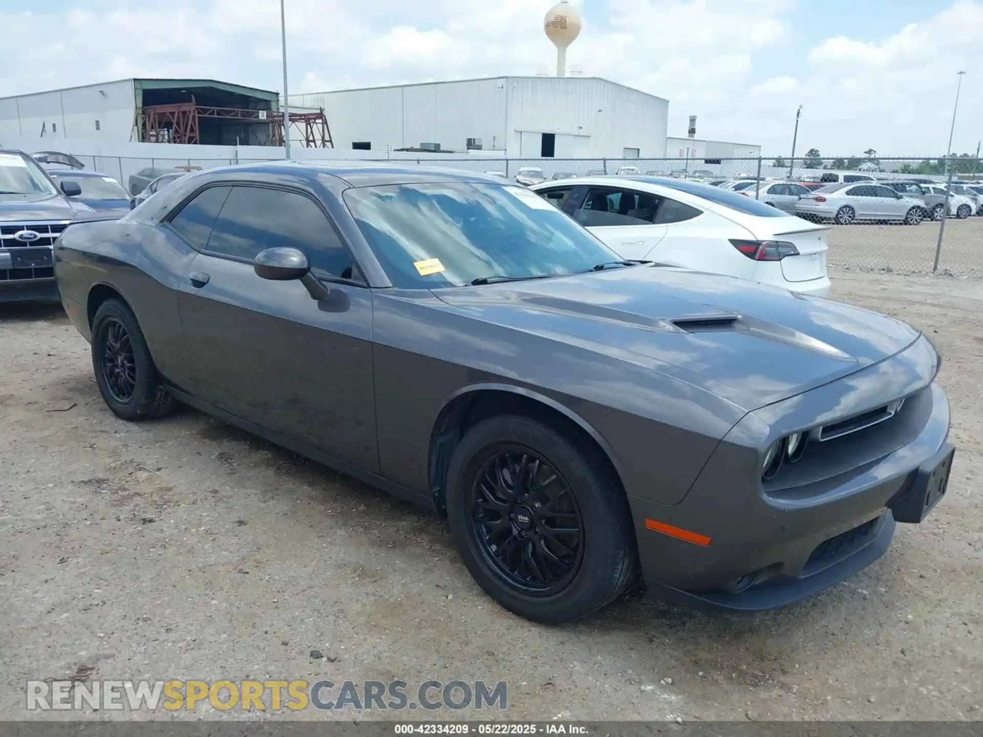 1 Photograph of a damaged car 2C3CDZAG1MH630696 DODGE CHALLENGER 2021