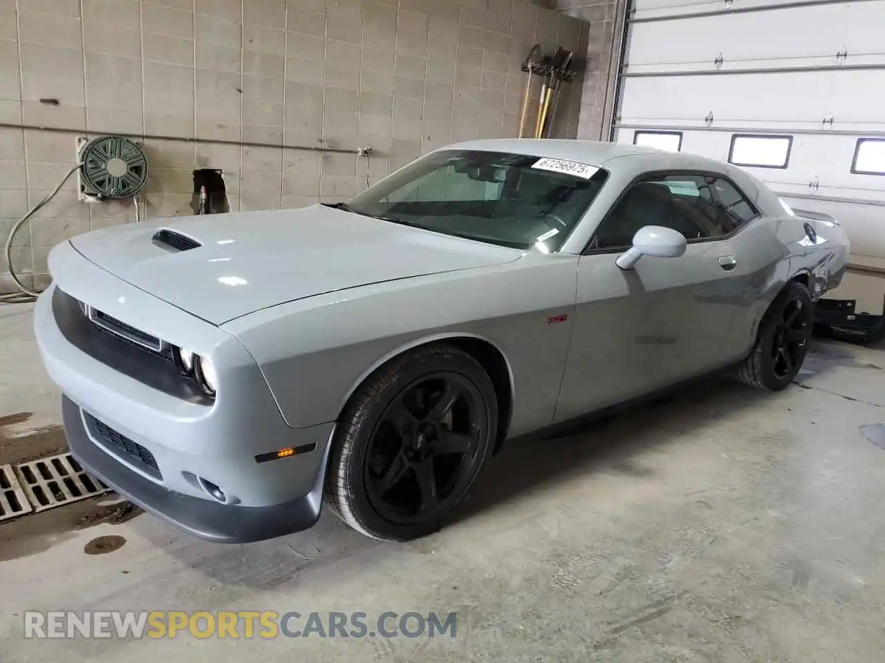 1 Photograph of a damaged car 2C3CDZBT1MH593872 DODGE CHALLENGER 2021