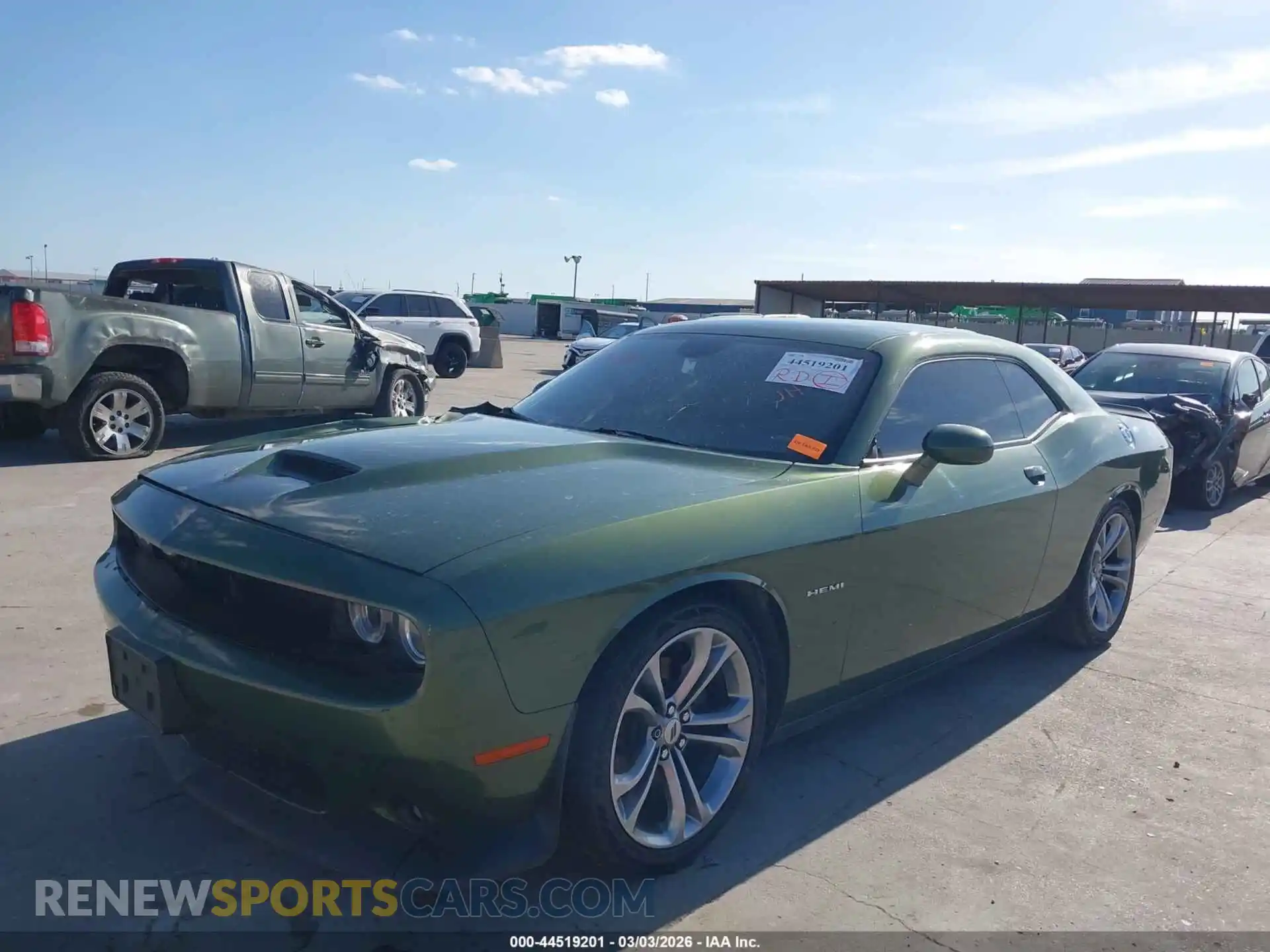 2 fotografías del automóvil dañado 2C3CDZBT2MH524754 DODGE CHALLENGER 2021