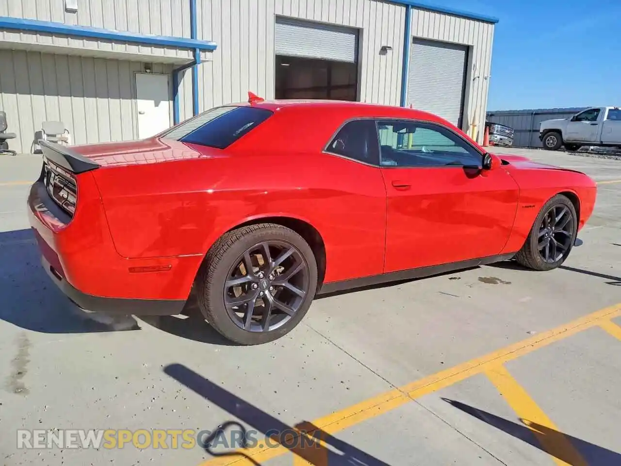 3 Photograph of a damaged car 2C3CDZBT2MH583626 DODGE CHALLENGER 2021