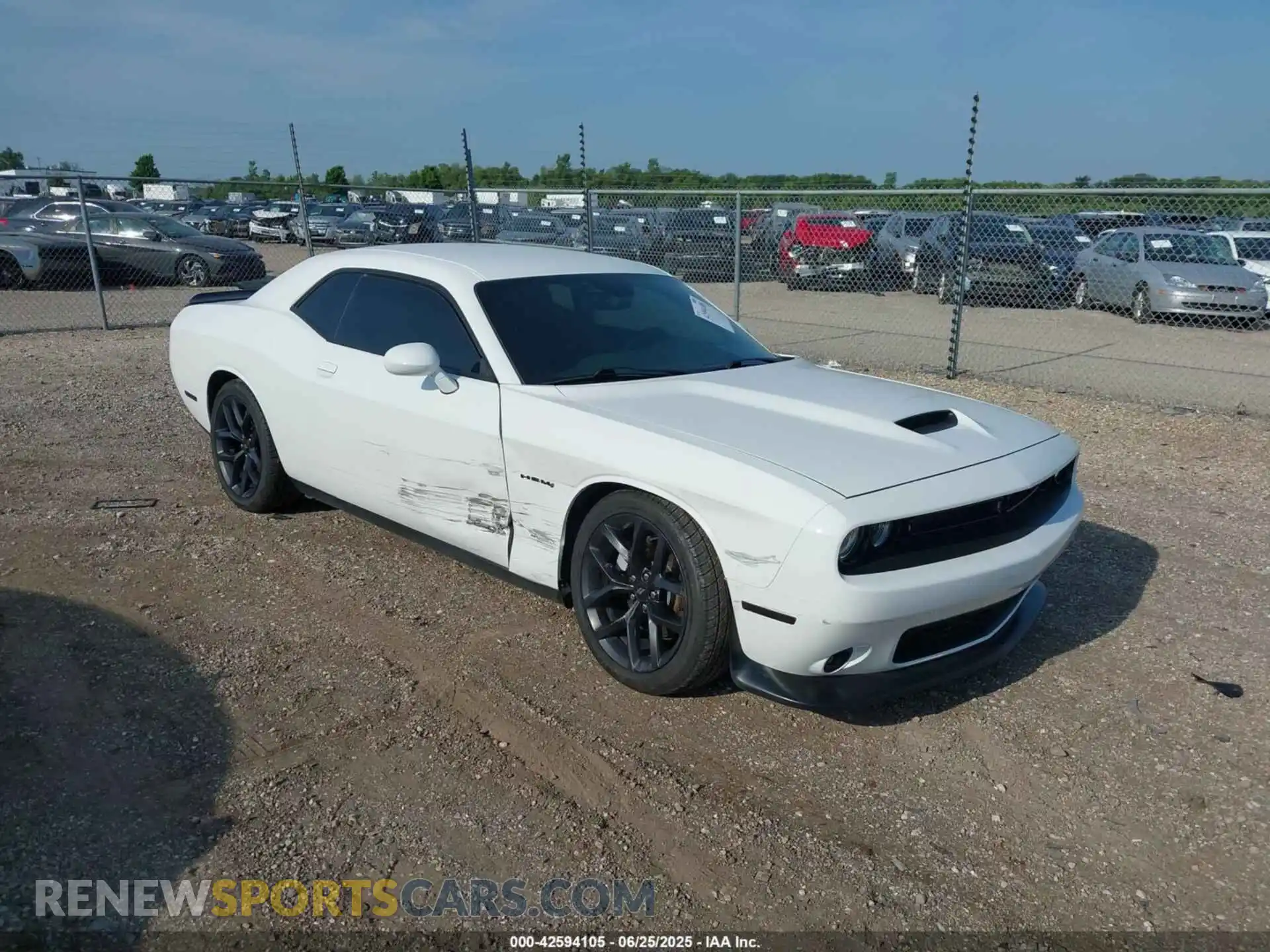 1 Photograph of a damaged car 2C3CDZBT2MH590995 DODGE CHALLENGER 2021