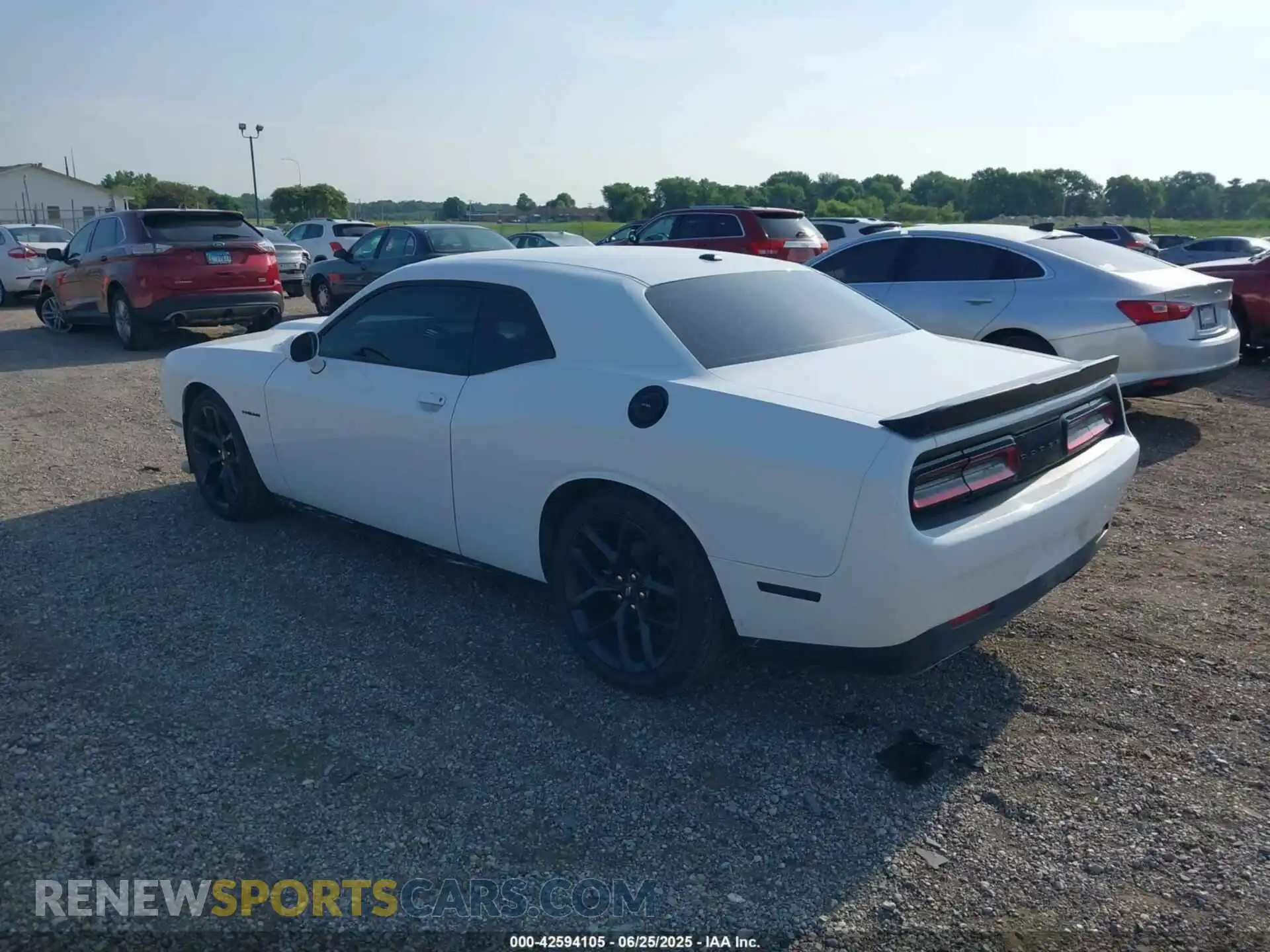3 Photograph of a damaged car 2C3CDZBT2MH590995 DODGE CHALLENGER 2021