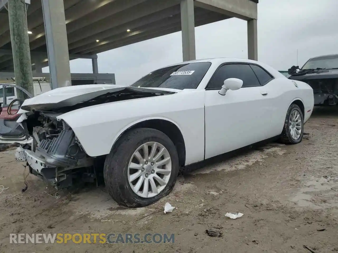 1 Photograph of a damaged car 2C3CDZBT3MH546794 DODGE CHALLENGER 2021
