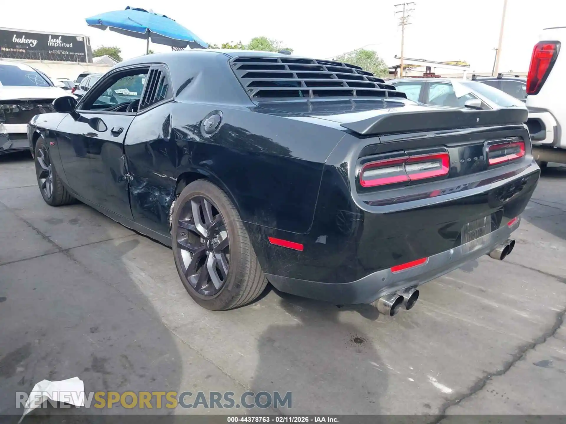 3 Photograph of a damaged car 2C3CDZBT4MH506403 DODGE CHALLENGER 2021