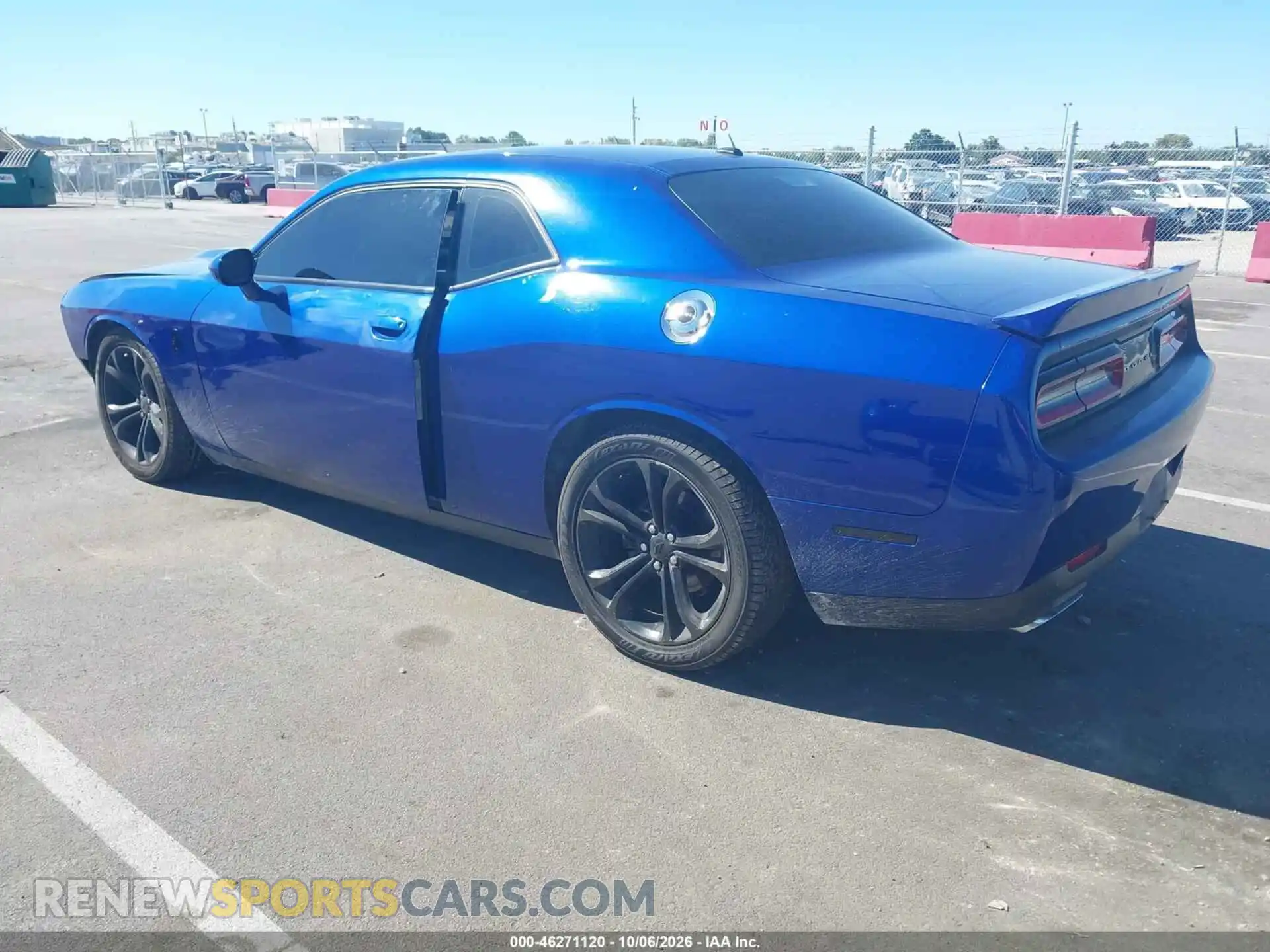 3 Photograph of a damaged car 2C3CDZBT4MH546304 DODGE CHALLENGER 2021
