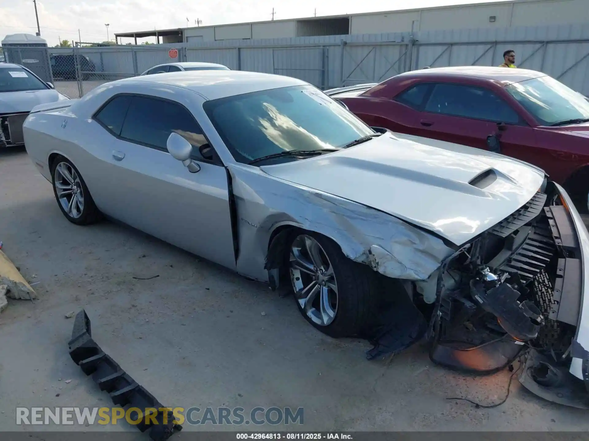 1 Photograph of a damaged car 2C3CDZBT5MH546828 DODGE CHALLENGER 2021
