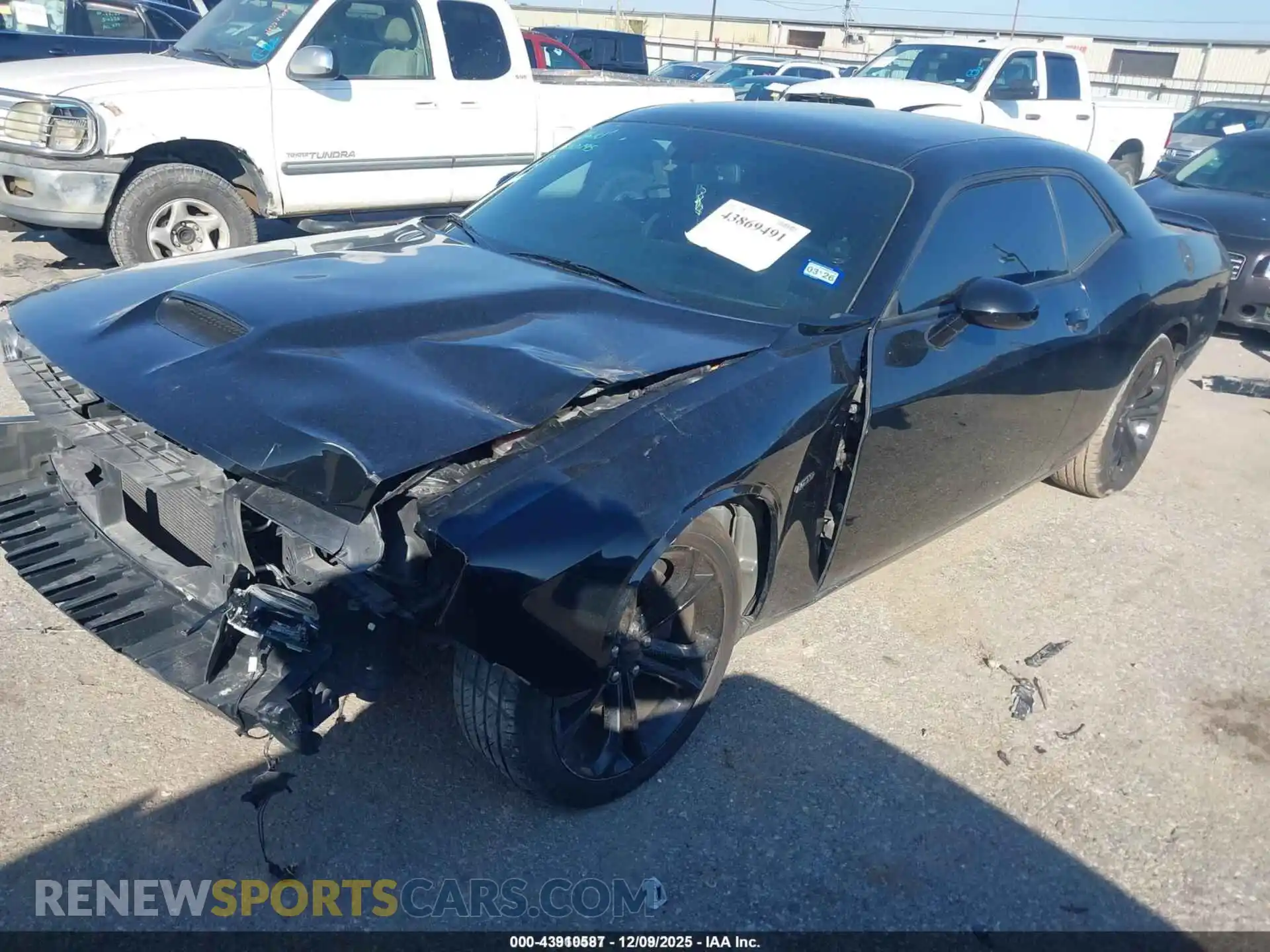 2 Photograph of a damaged car 2C3CDZBT6MH551620 DODGE CHALLENGER 2021